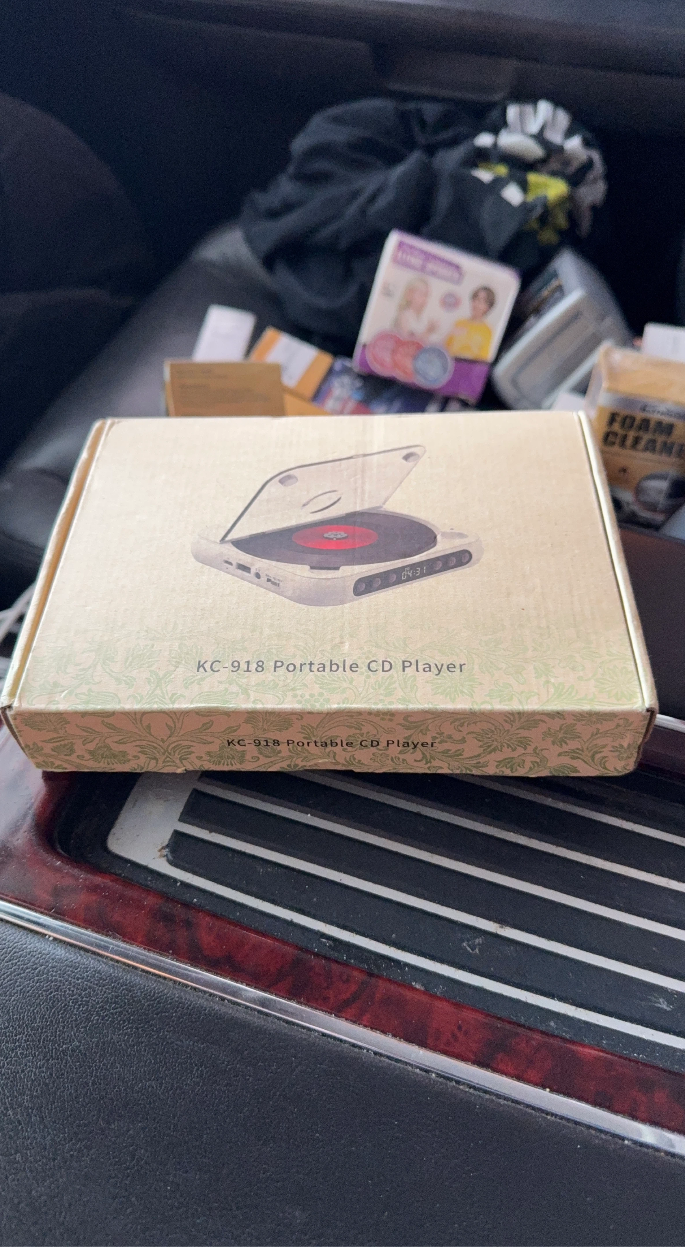 KC-918 Portable CD Player thumbnail