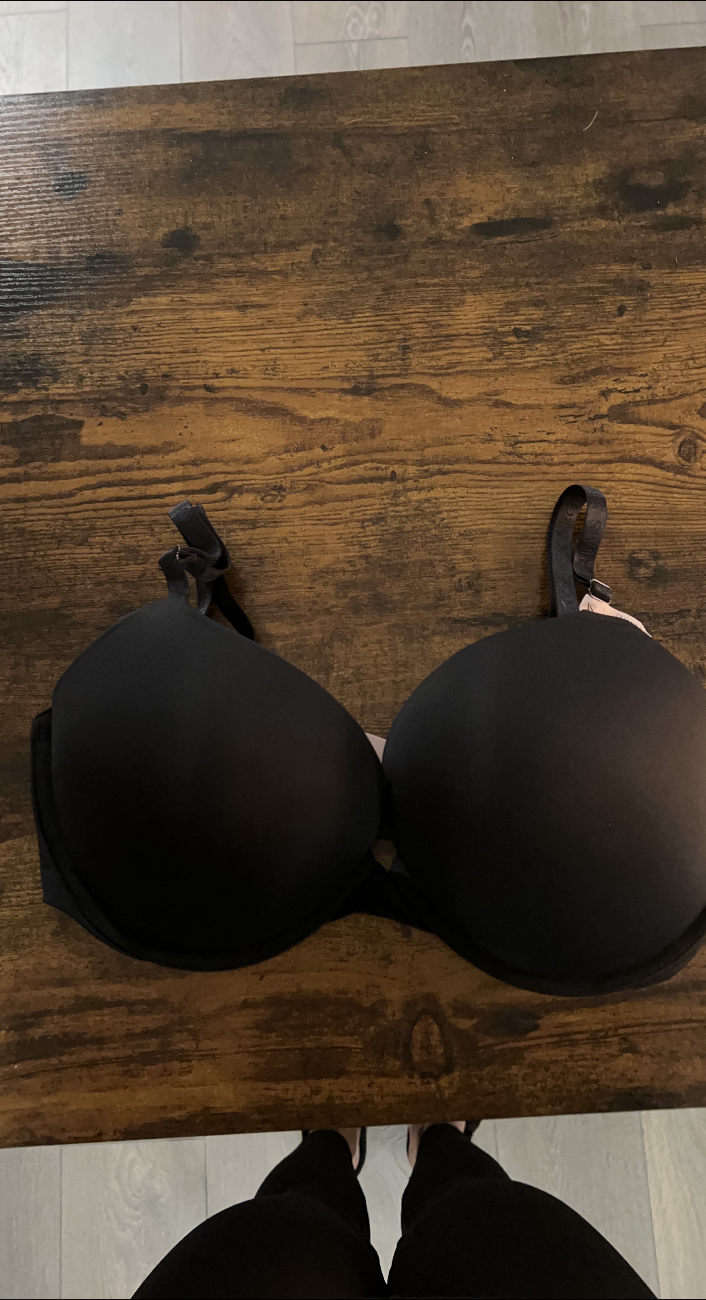 NEW Victoria's Secret Push Up Bra - Size 36DD thumbnail