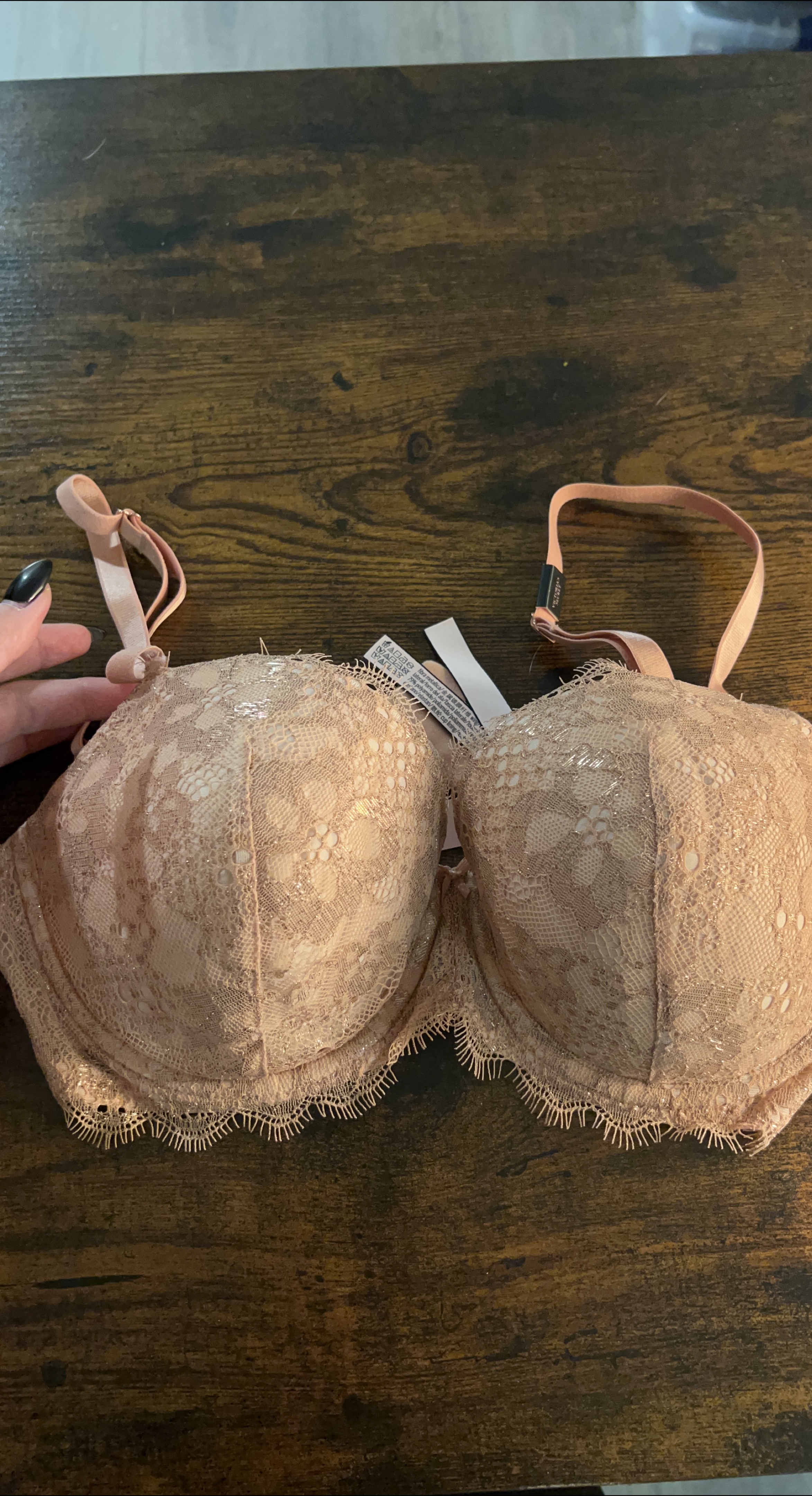 NEW Victoria's Secret Sparkly peach Bra - Size 32DDD thumbnail