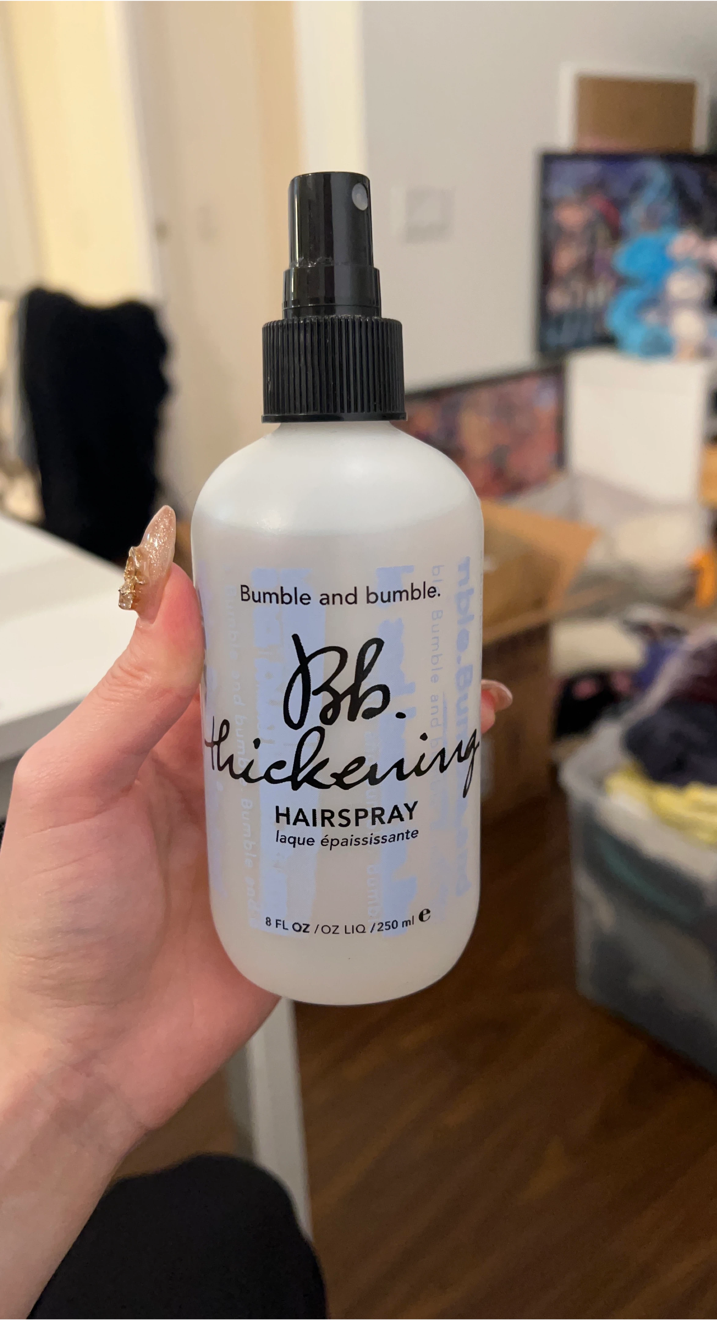 Bumble and bumble Thickening Hairspray - 250ml thumbnail