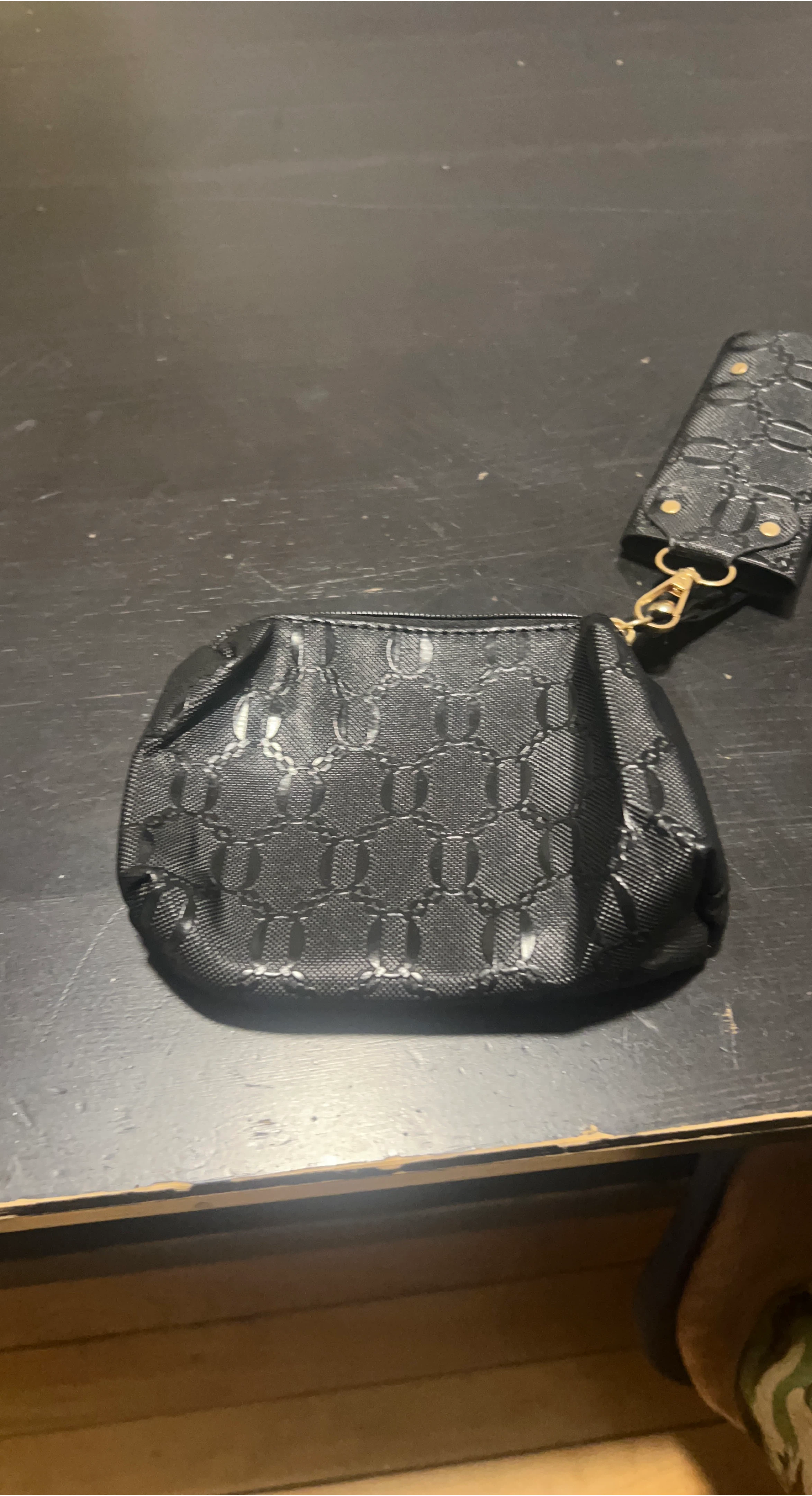 Sac à main noir avec porte-clés thumbnail