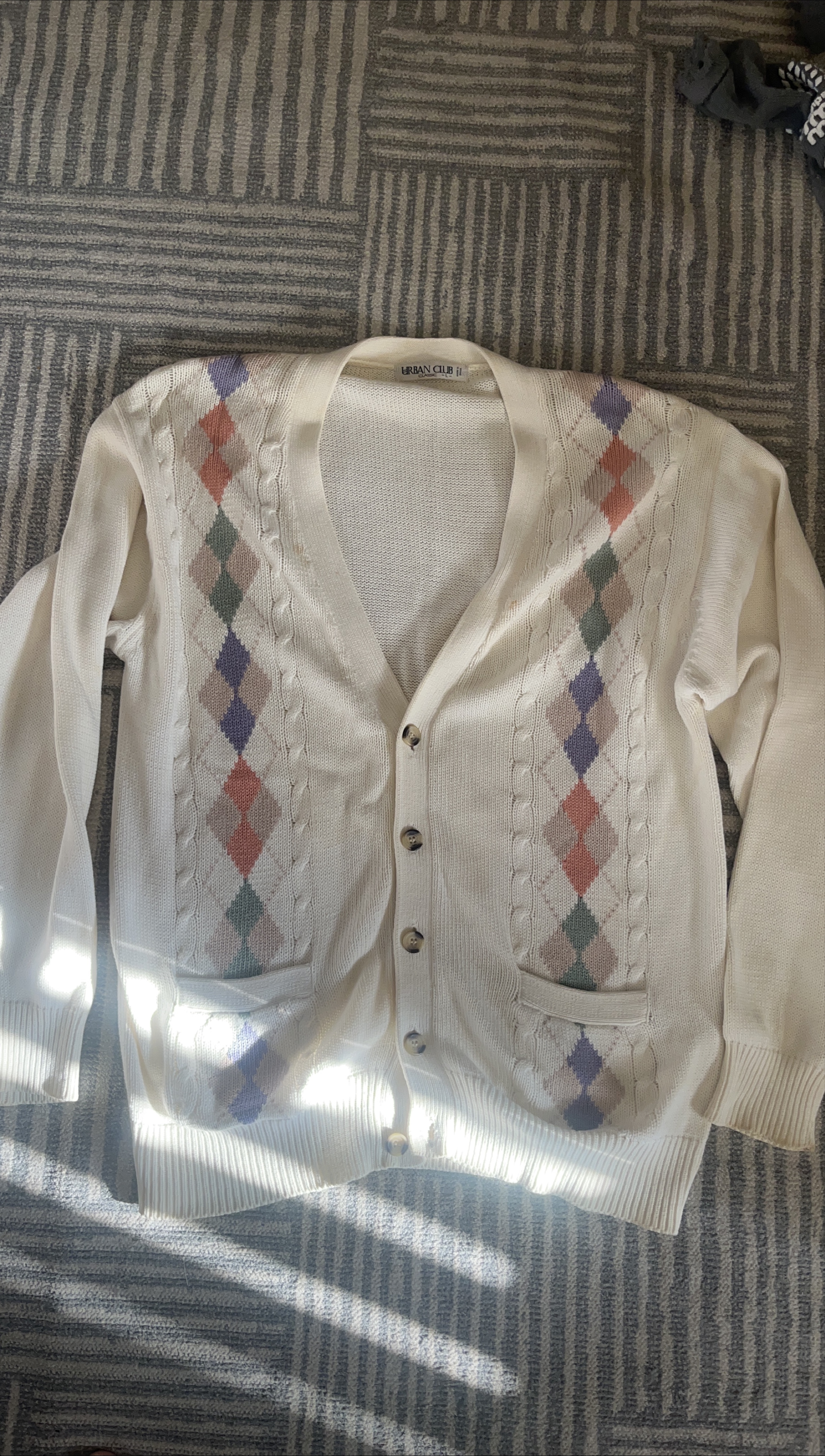 Urban Club Classic Cardigan - Size L thumbnail