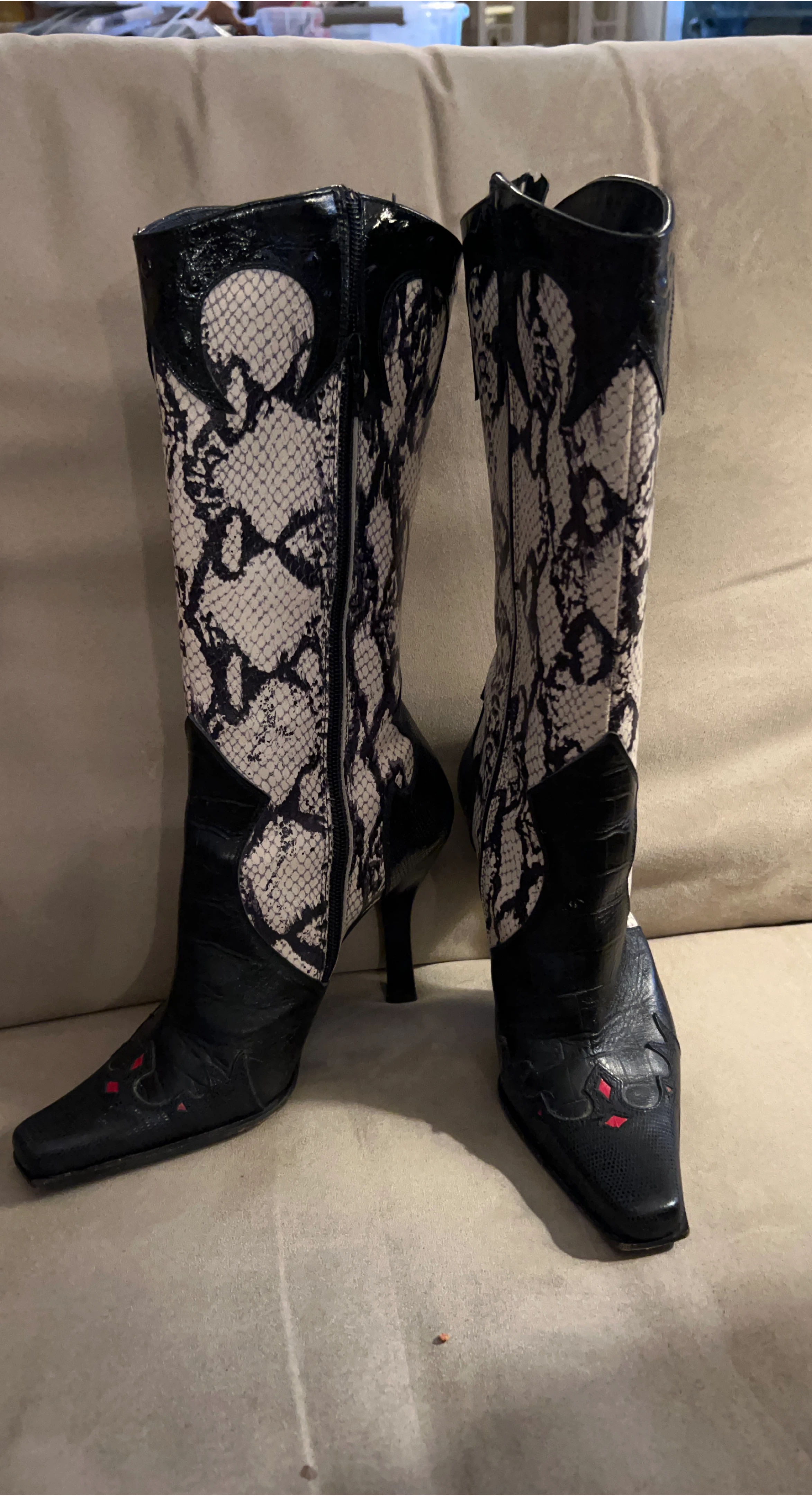 Bebe Black & White Faux Snakeskin Elegant Cowboy Boots