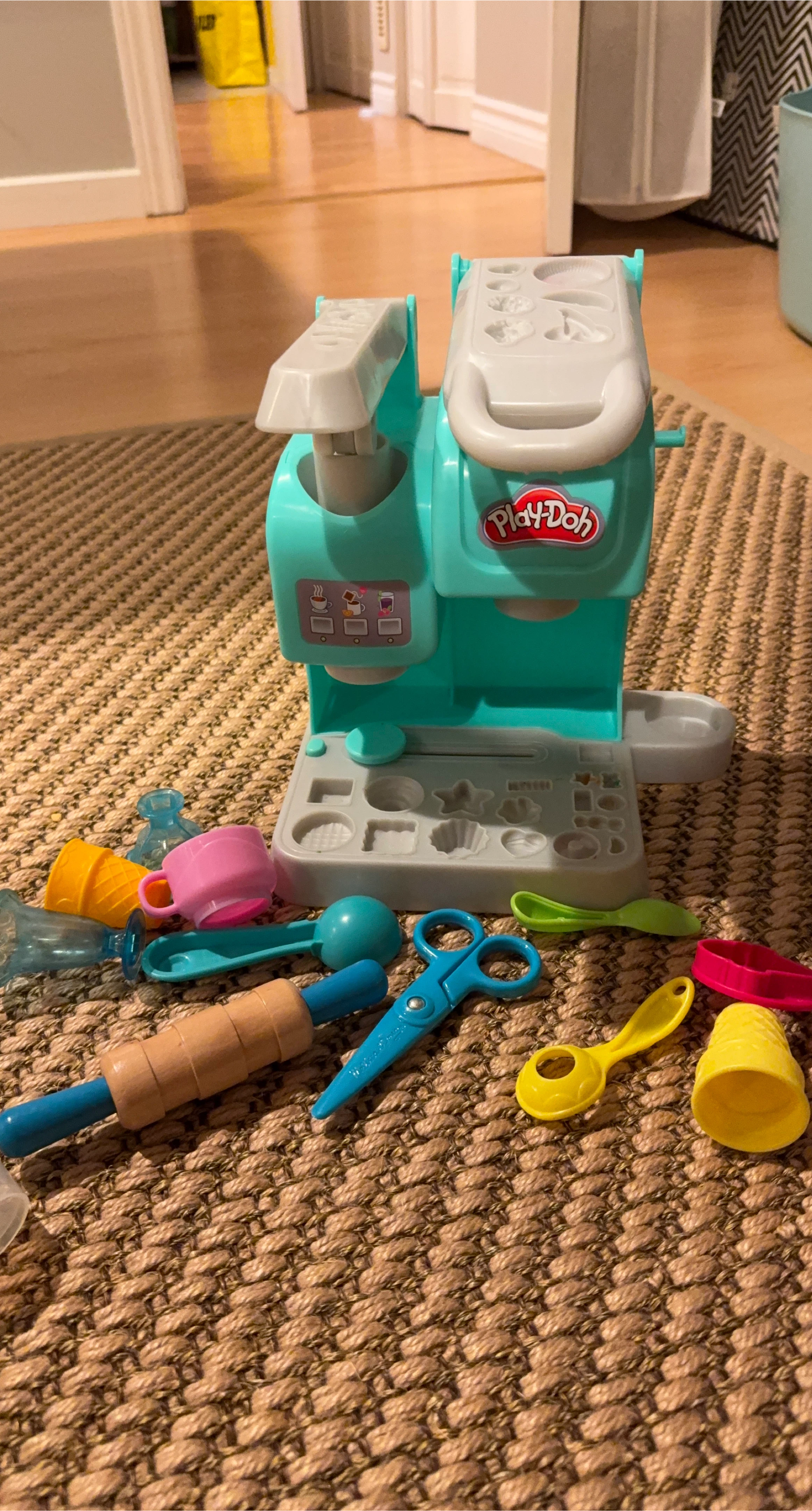 Play-Doh Coffee Creations Playset image indicator(1)