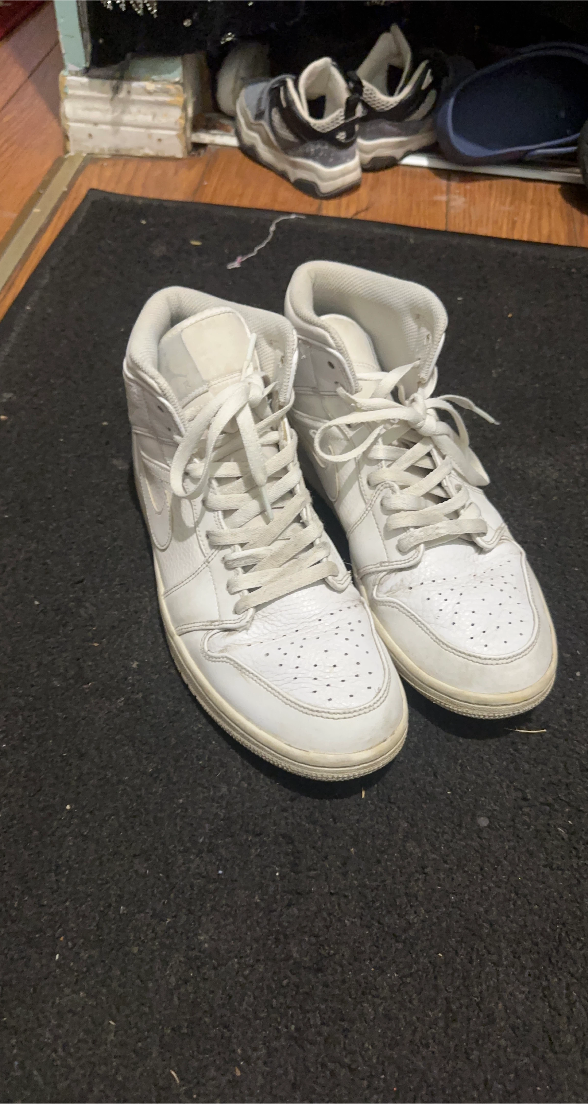 Nike Air Jordan 1 Mid - White