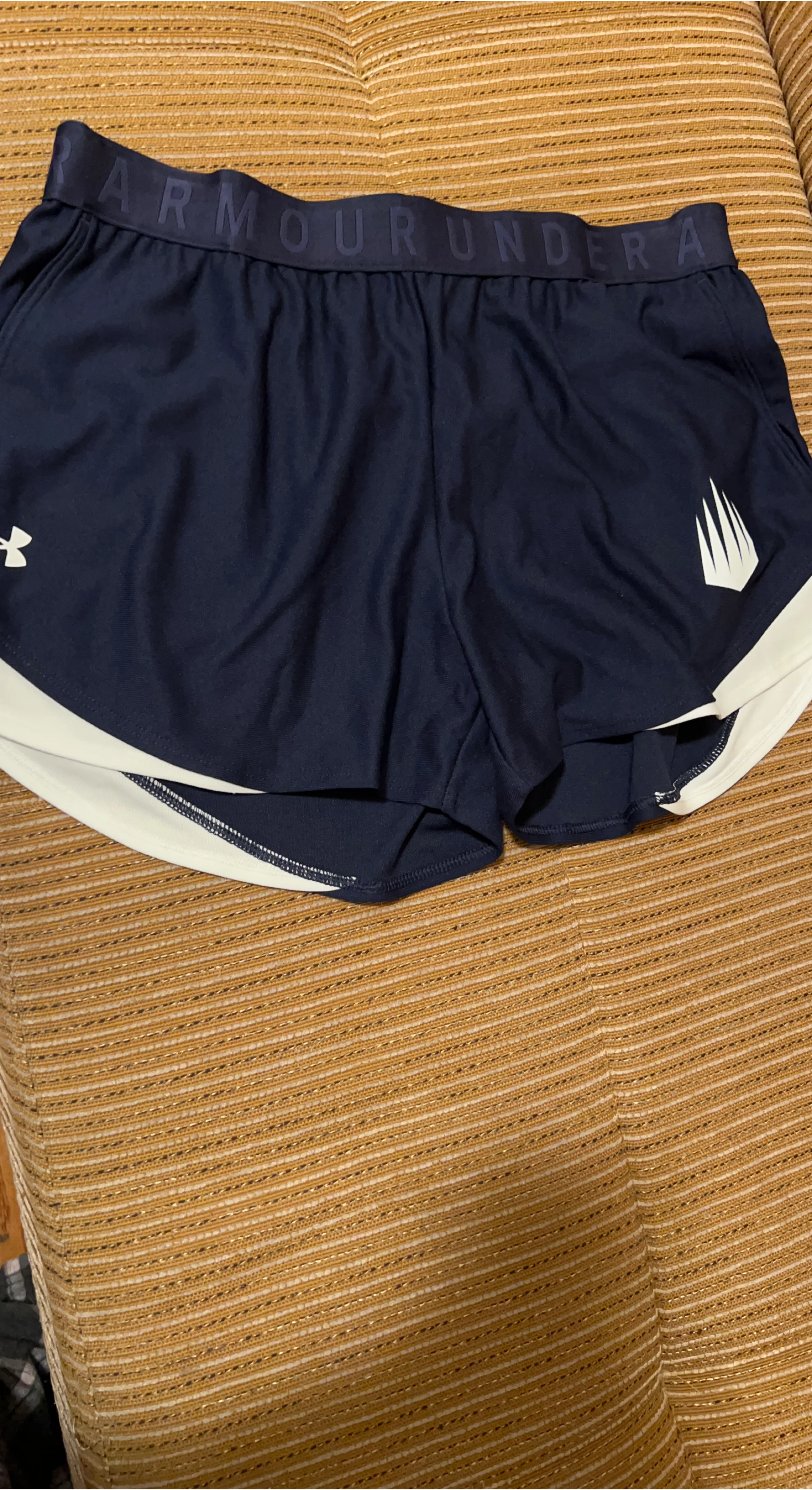 Under Armour Navy Blue Athletic Shorts thumbnail