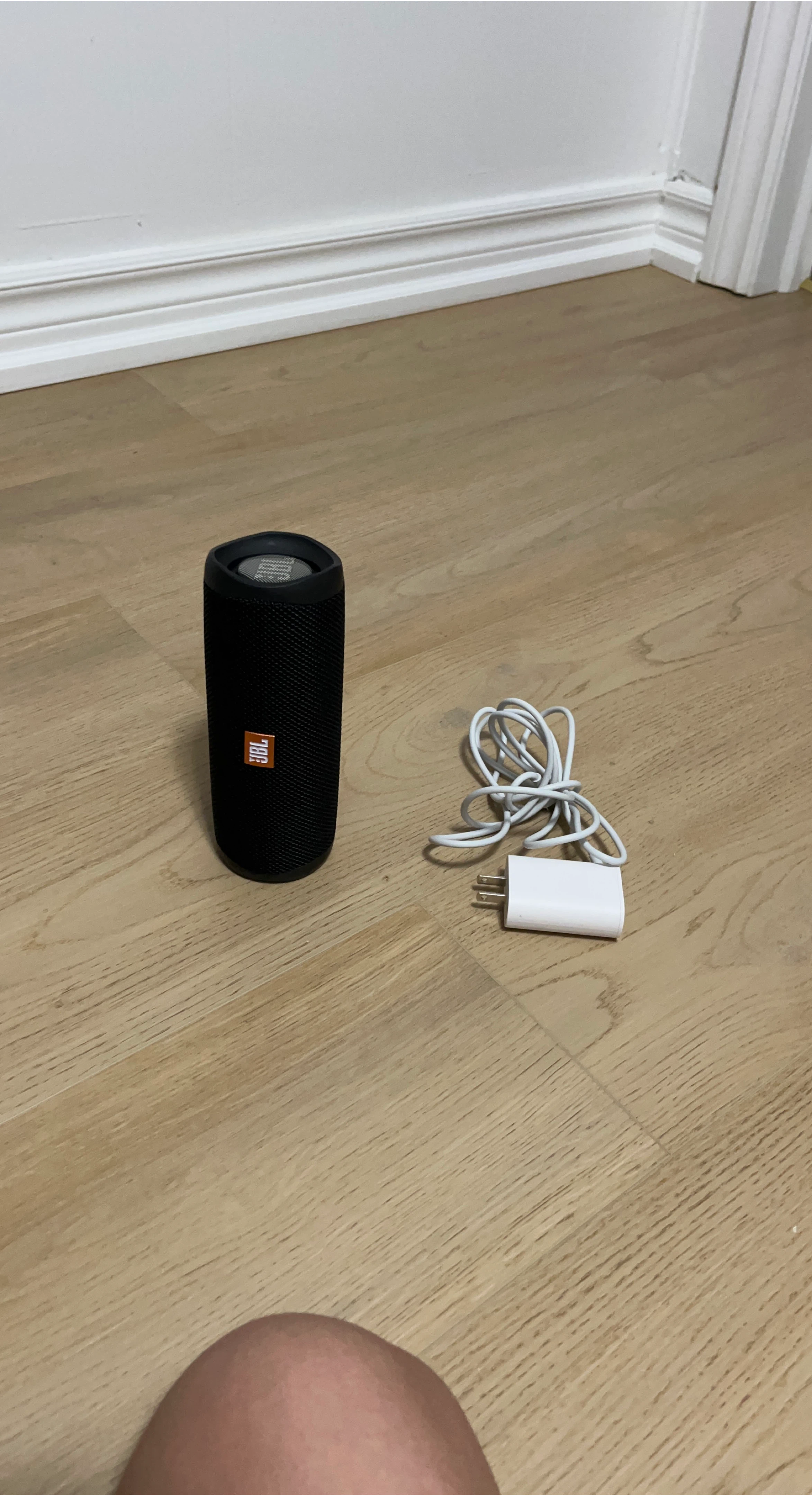 JBL Flip 5 Black Portable Bluetooth Speaker