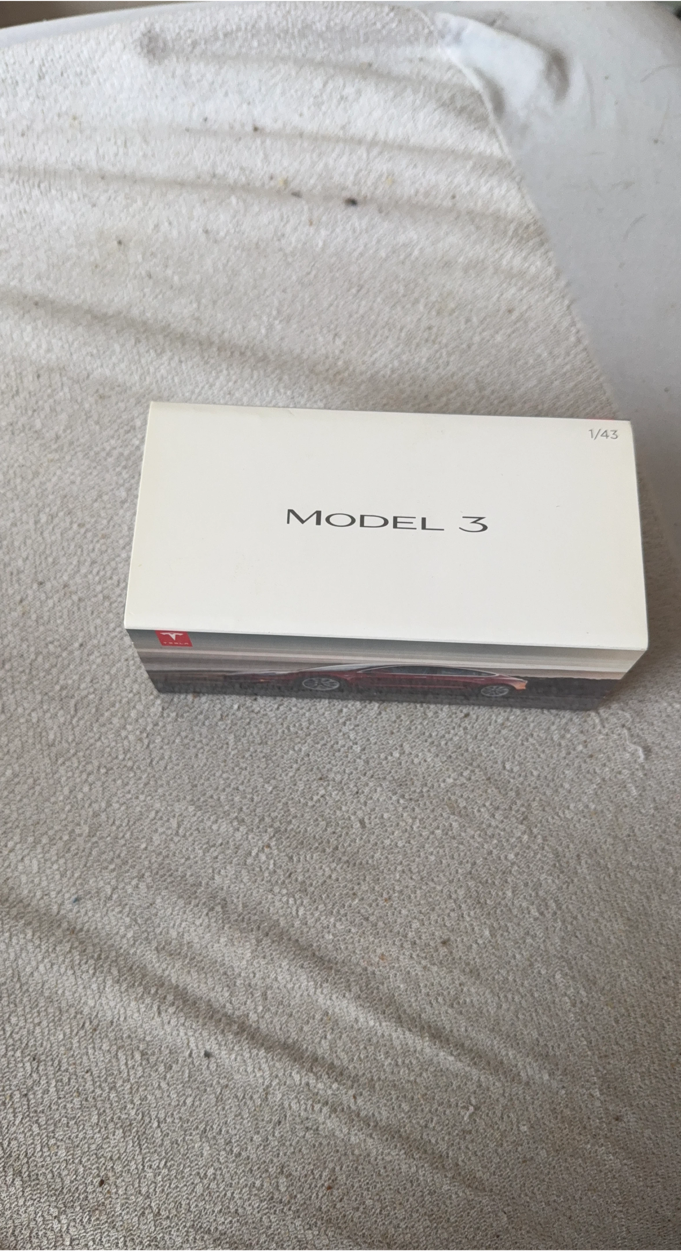Tesla Model 3 Diecast 1/43 Scale thumbnail