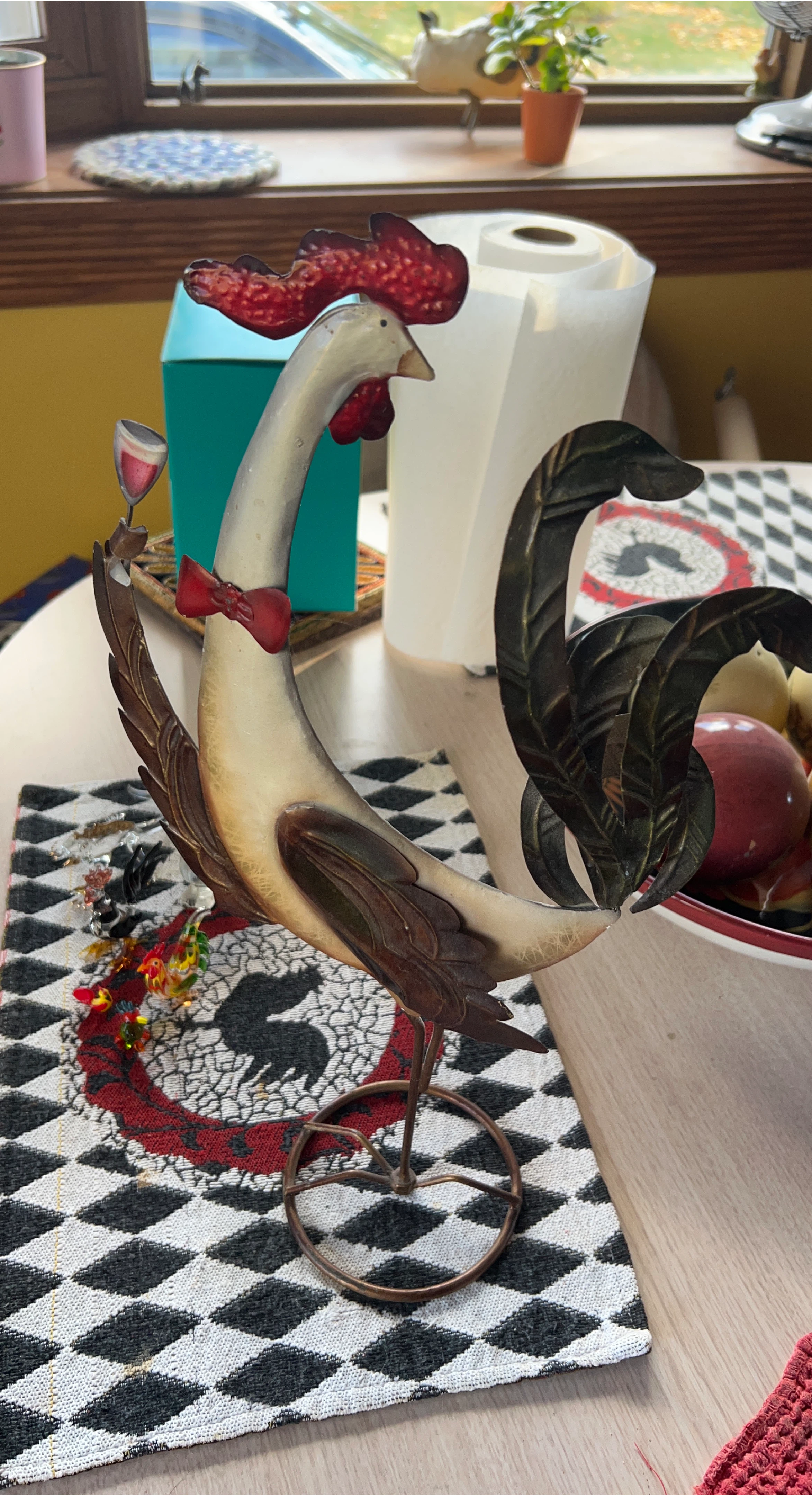 Metal Rooster Wine Holder Decor thumbnail