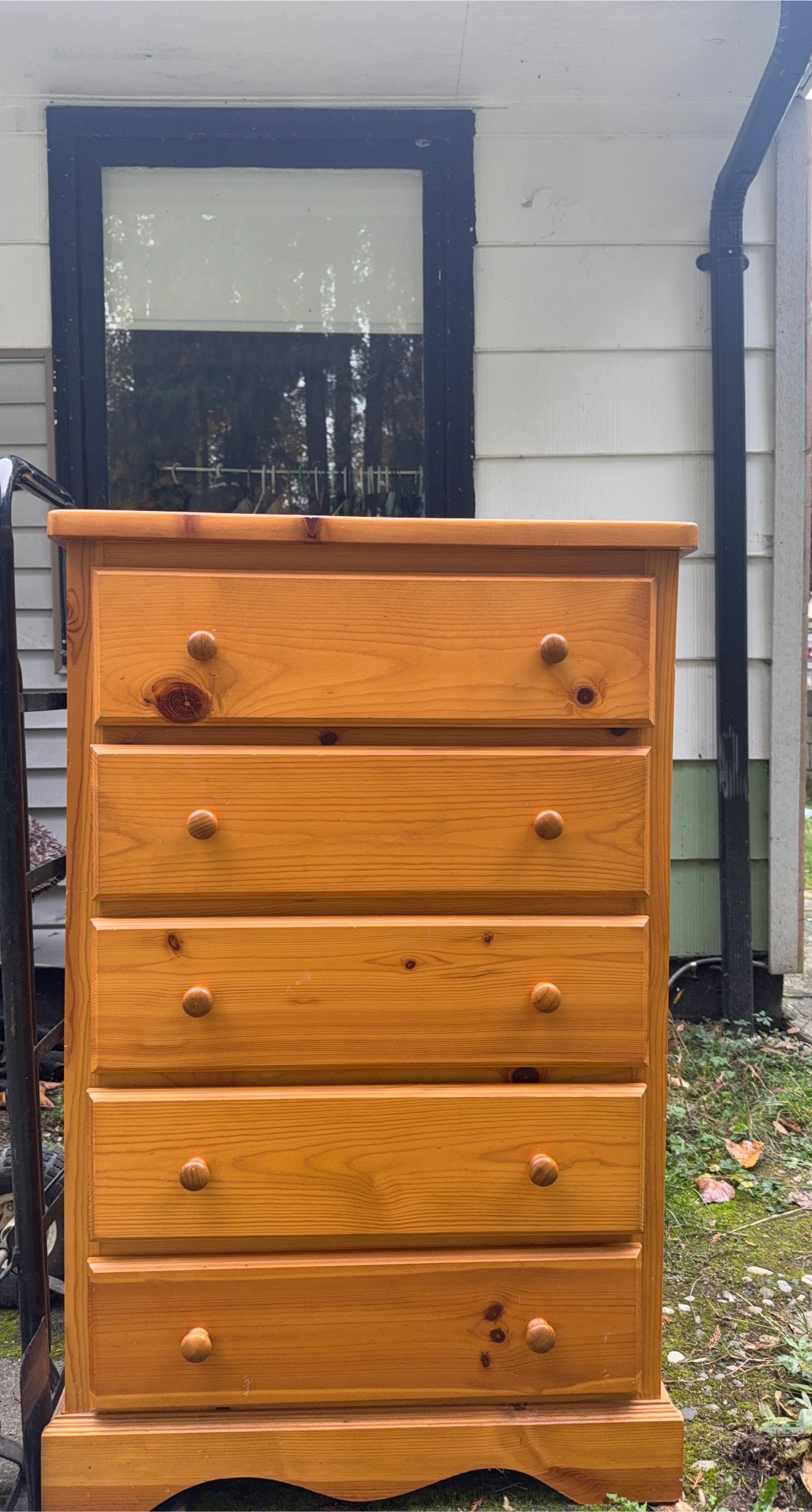 Wooden 5-Drawer Dresser