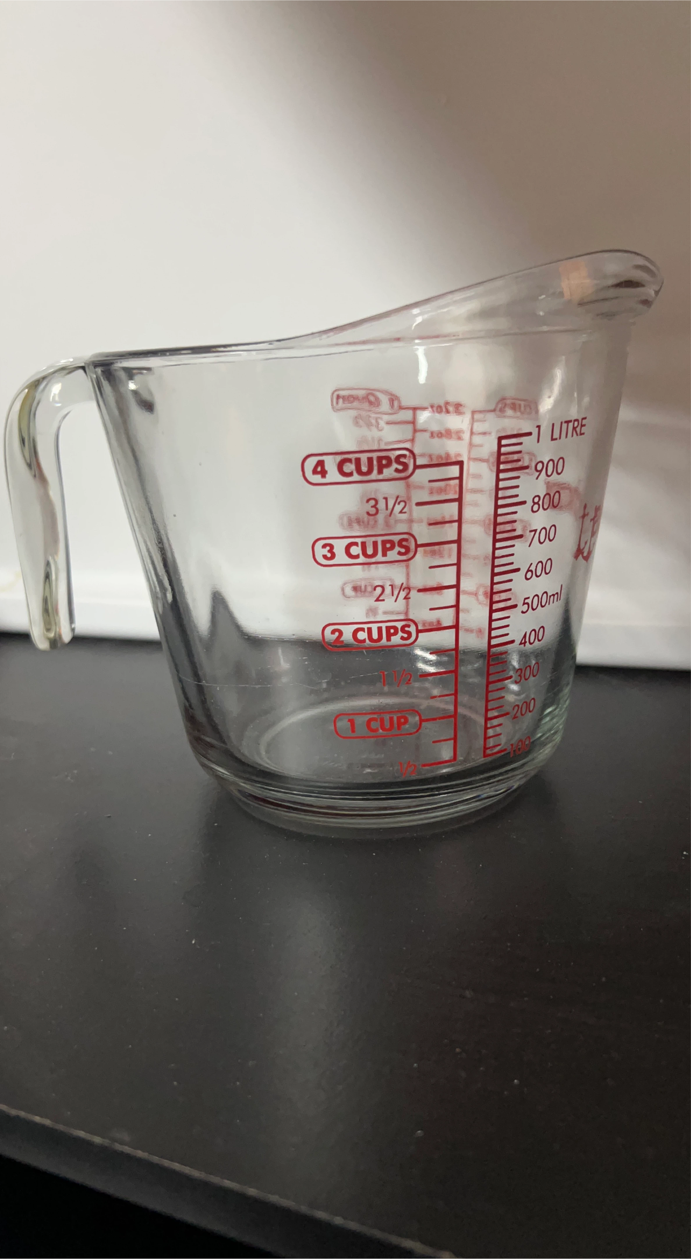 Glass Measuring Cup - 4 Cups / 1 Liter thumbnail