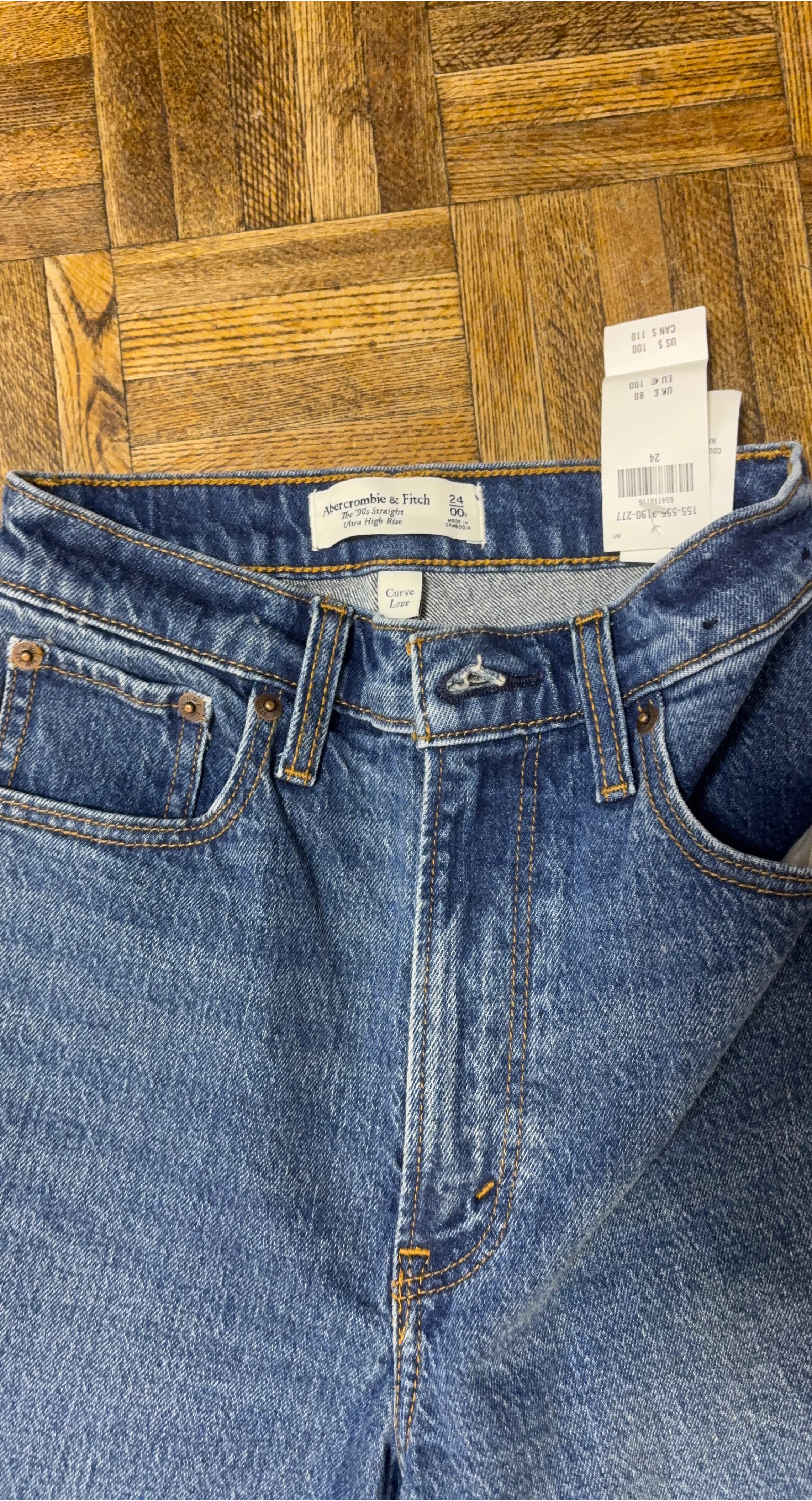 Abercrombie & Fitch Curve Love Straight Jeans - Size 24