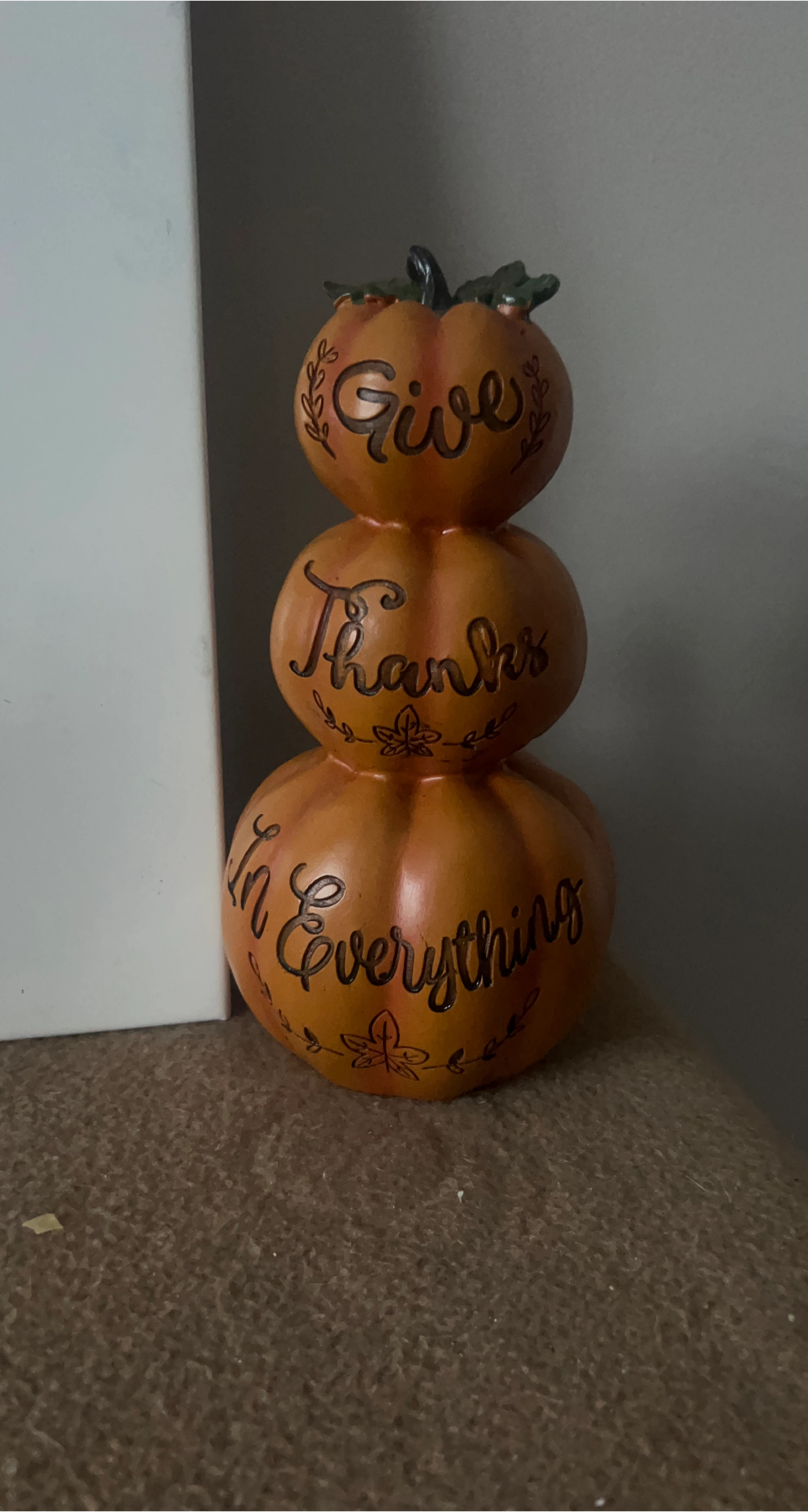 Thanksgiving Pumpkin Decoration image indicator(1)