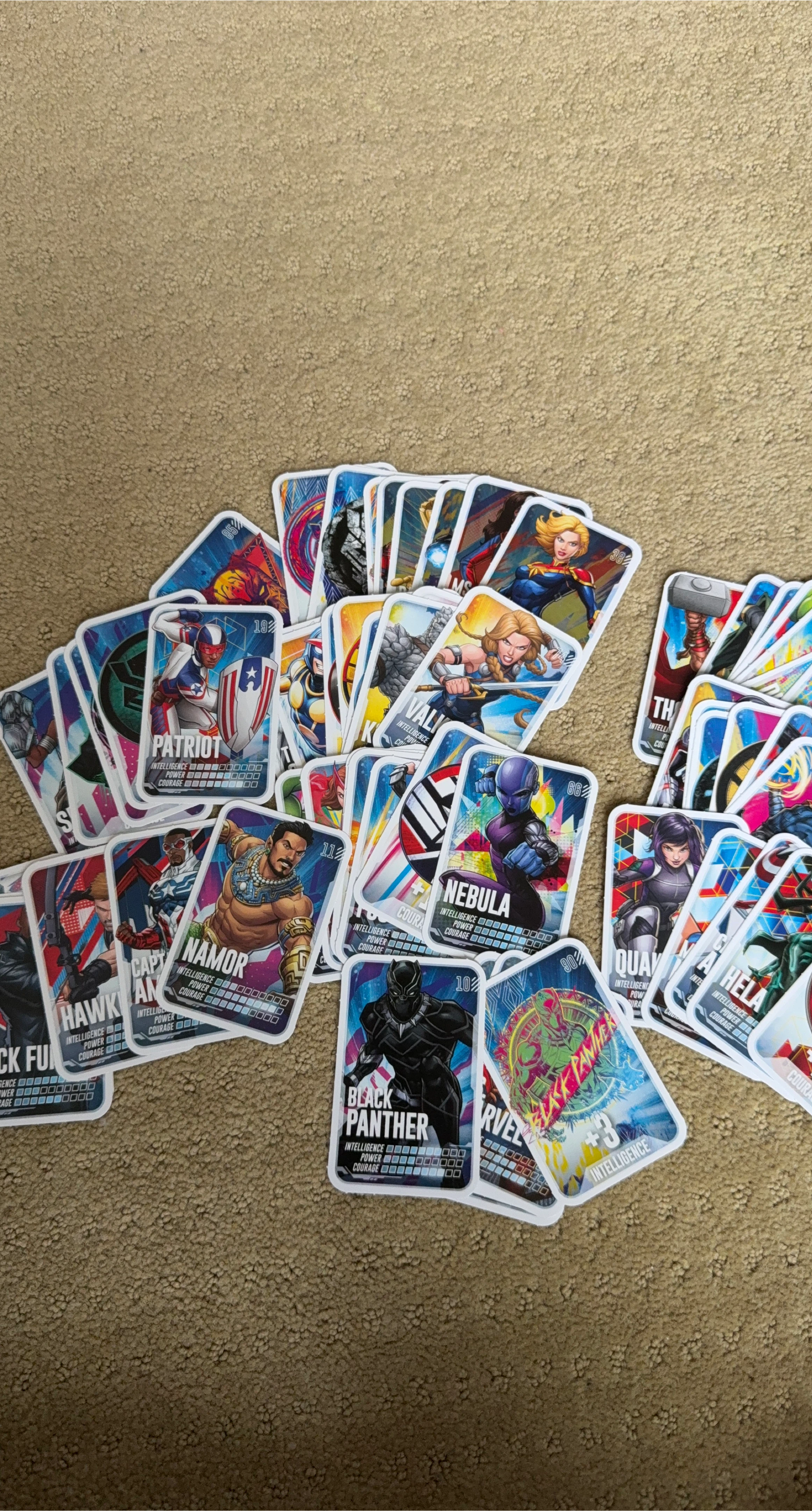 🥕Marvel Universe Trading Cards image indicator(1)