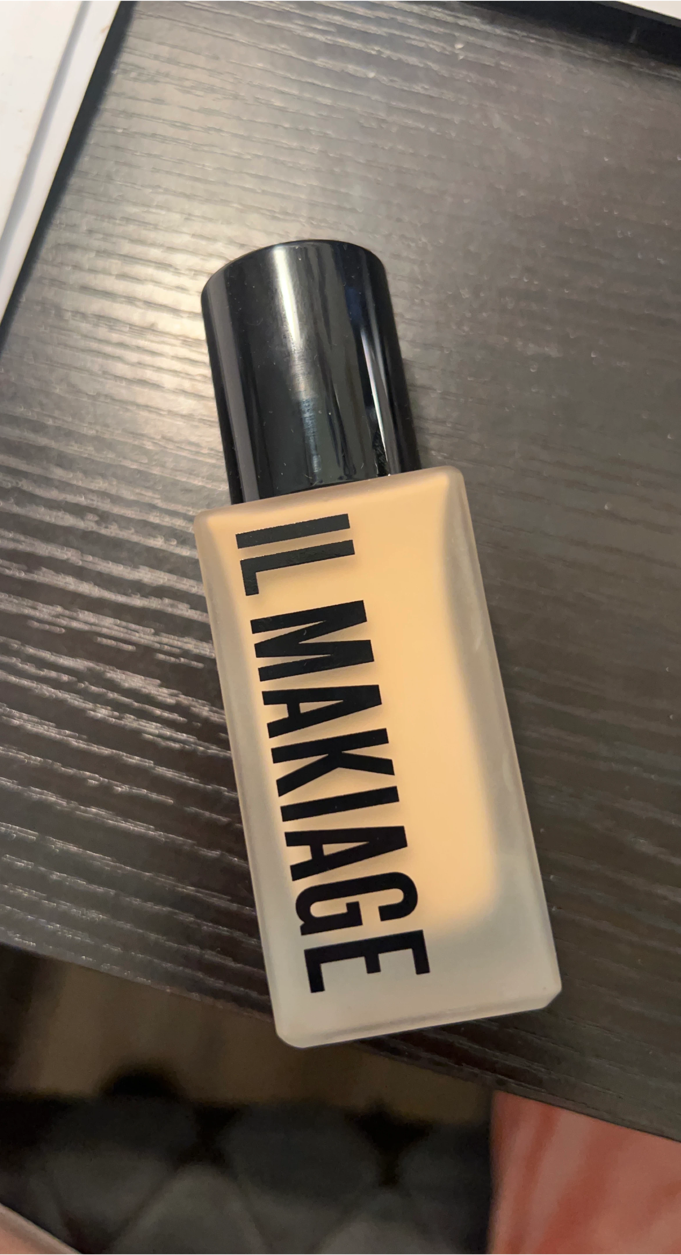 IL MAKIAGE Woke Up Like This Foundation - 75