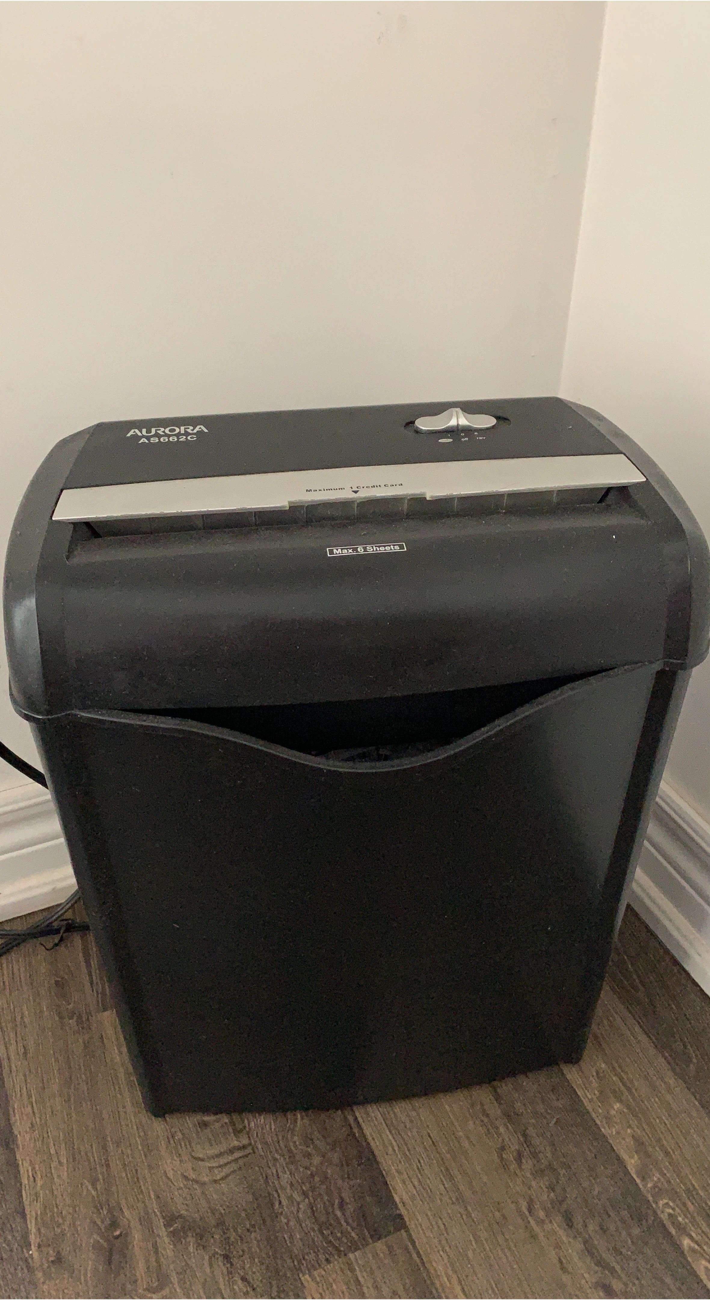Aurora AS682C Paper Shredder
