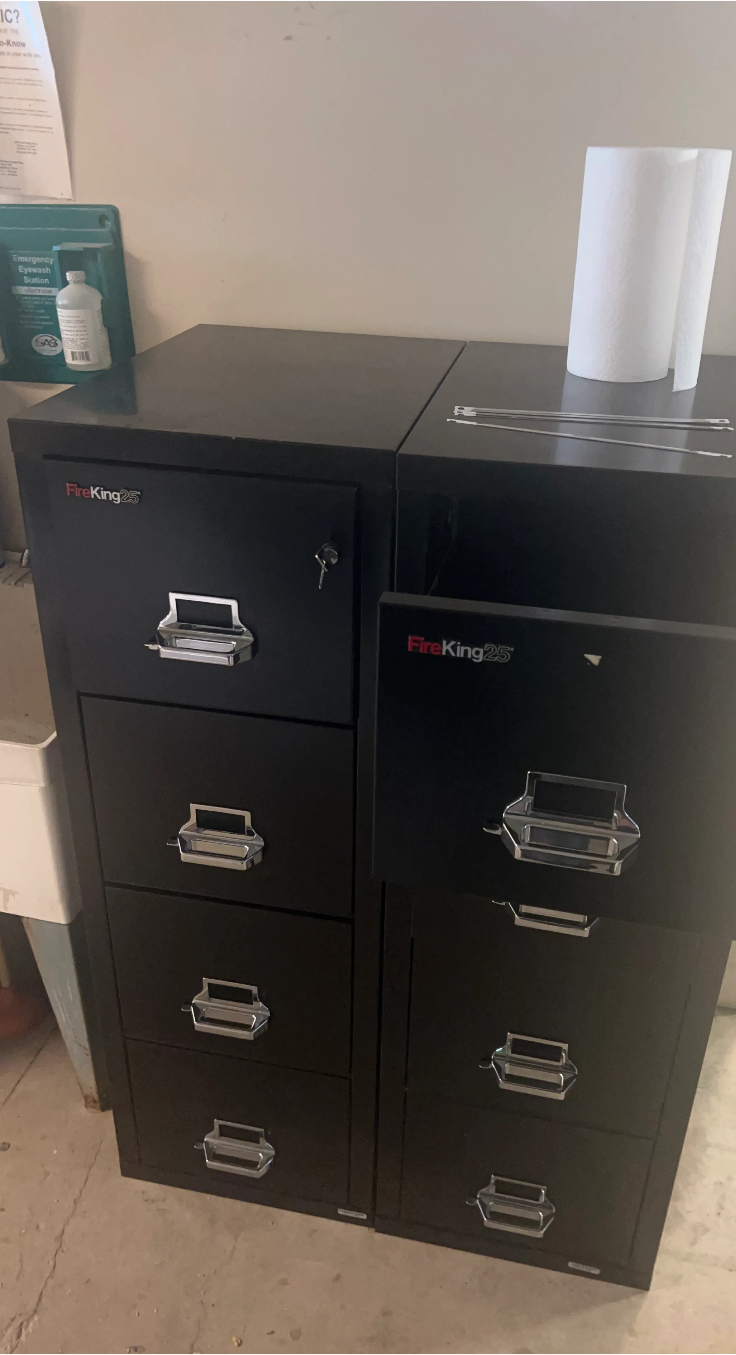 FireKing 25 4-Drawer File Cabinet - Black