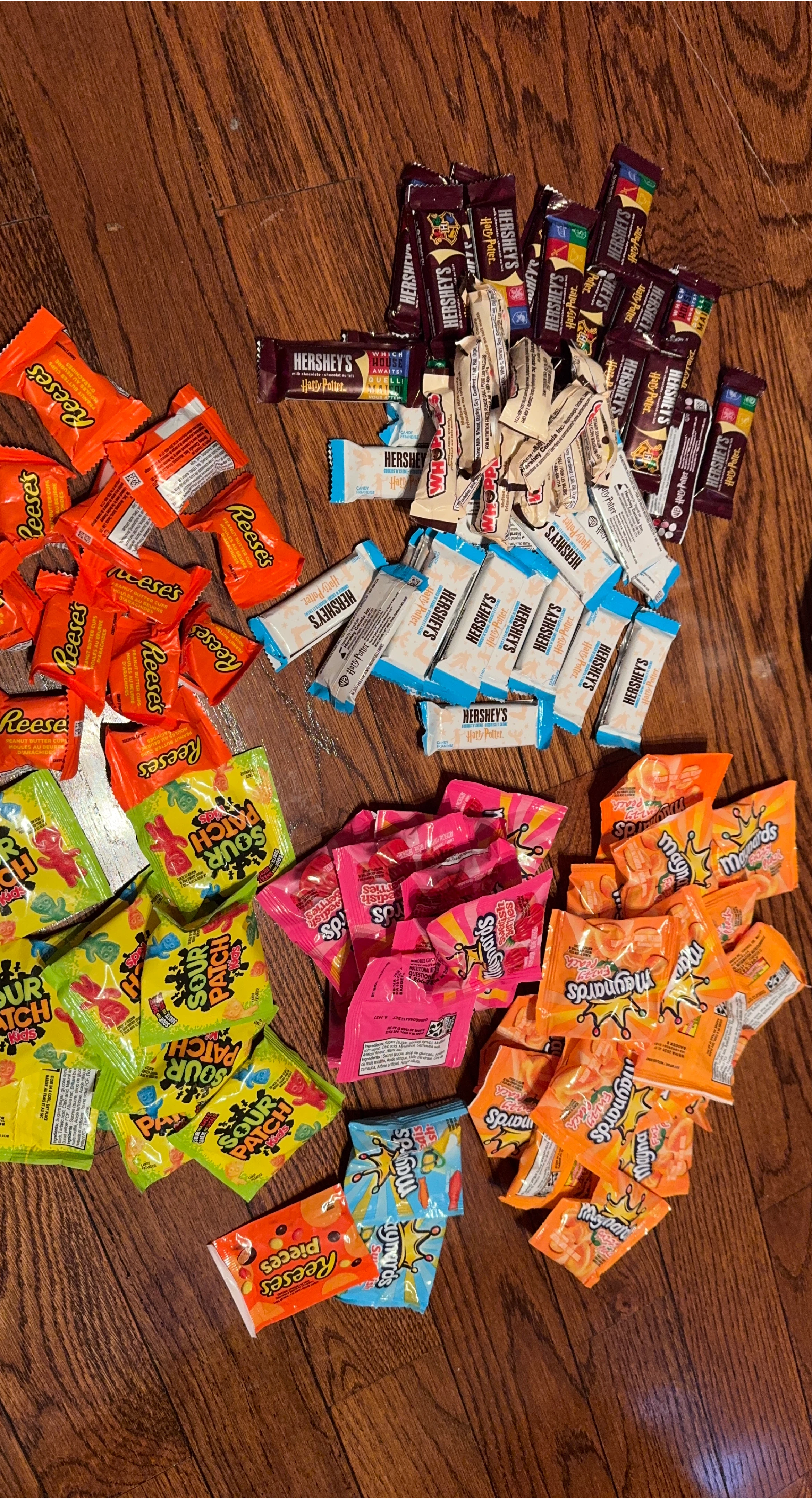 Assorted Halloween Candy Mix thumbnail