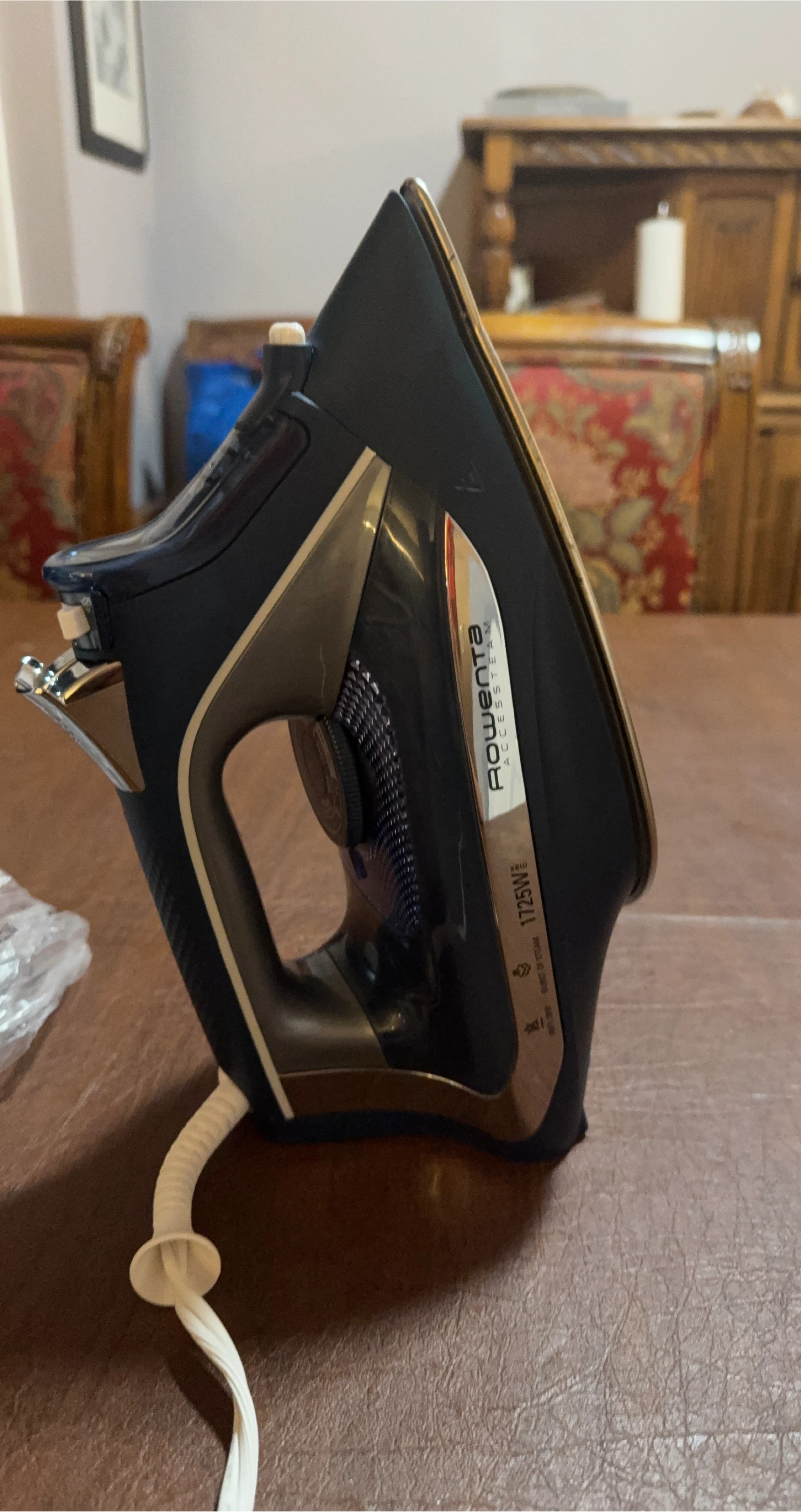 Rowenta Access Steam Iron - 1725W