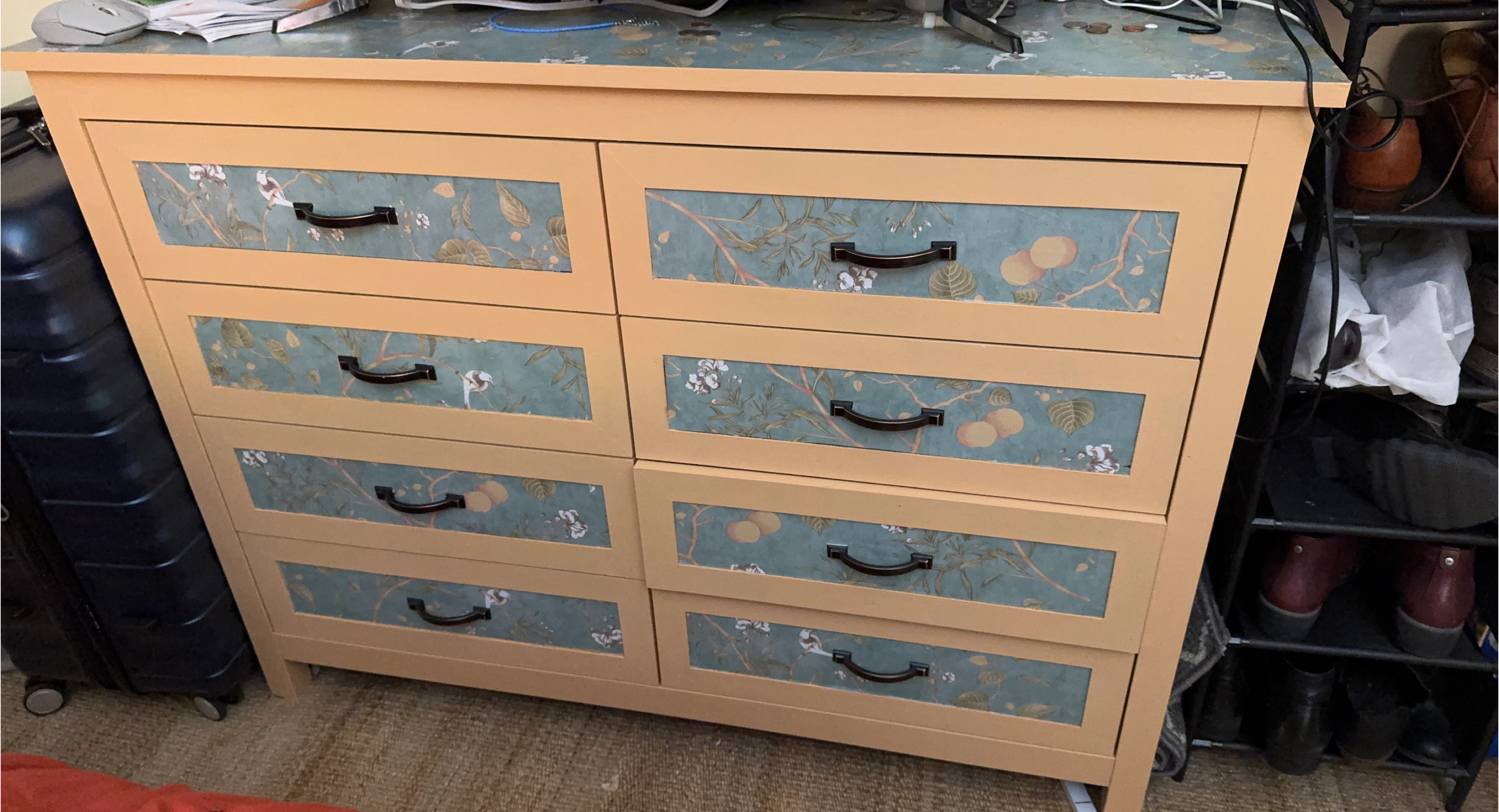 6-Drawer Dresser with Floral Design