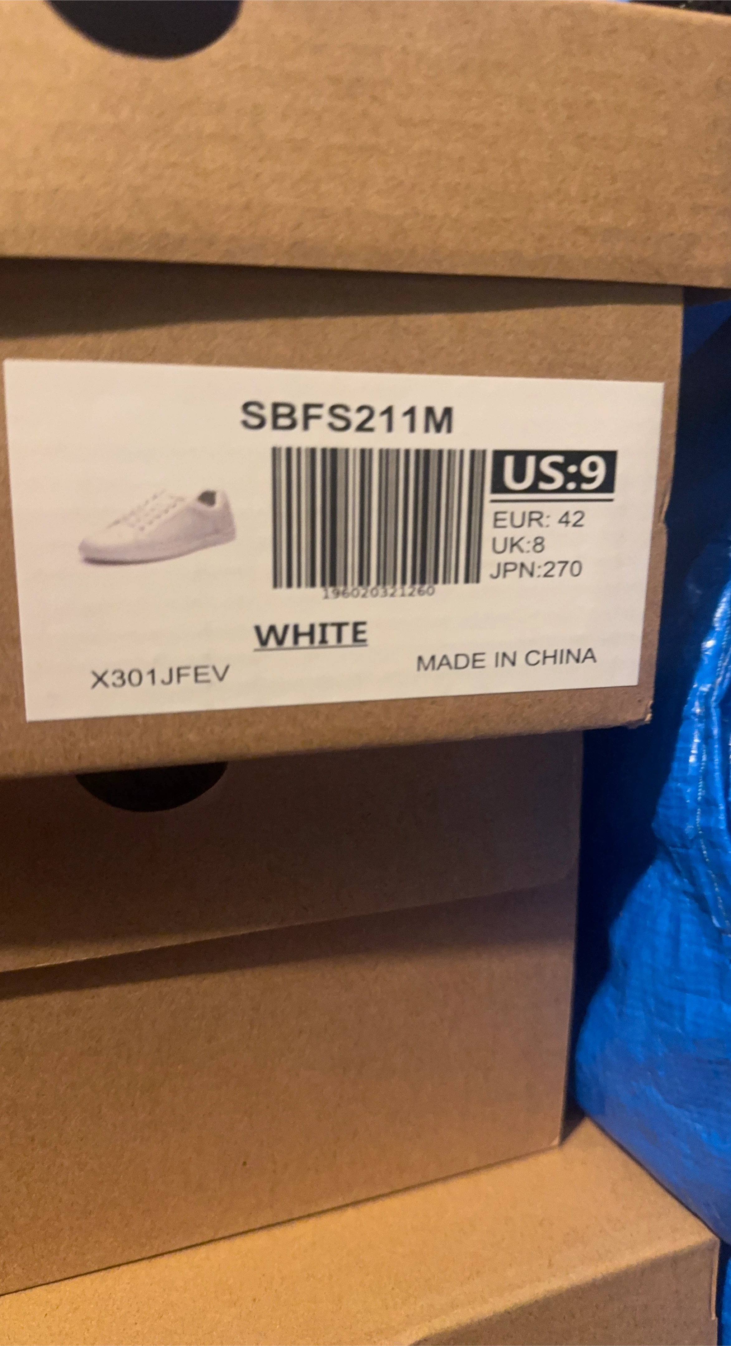 SBFS211M White Shoes US 9