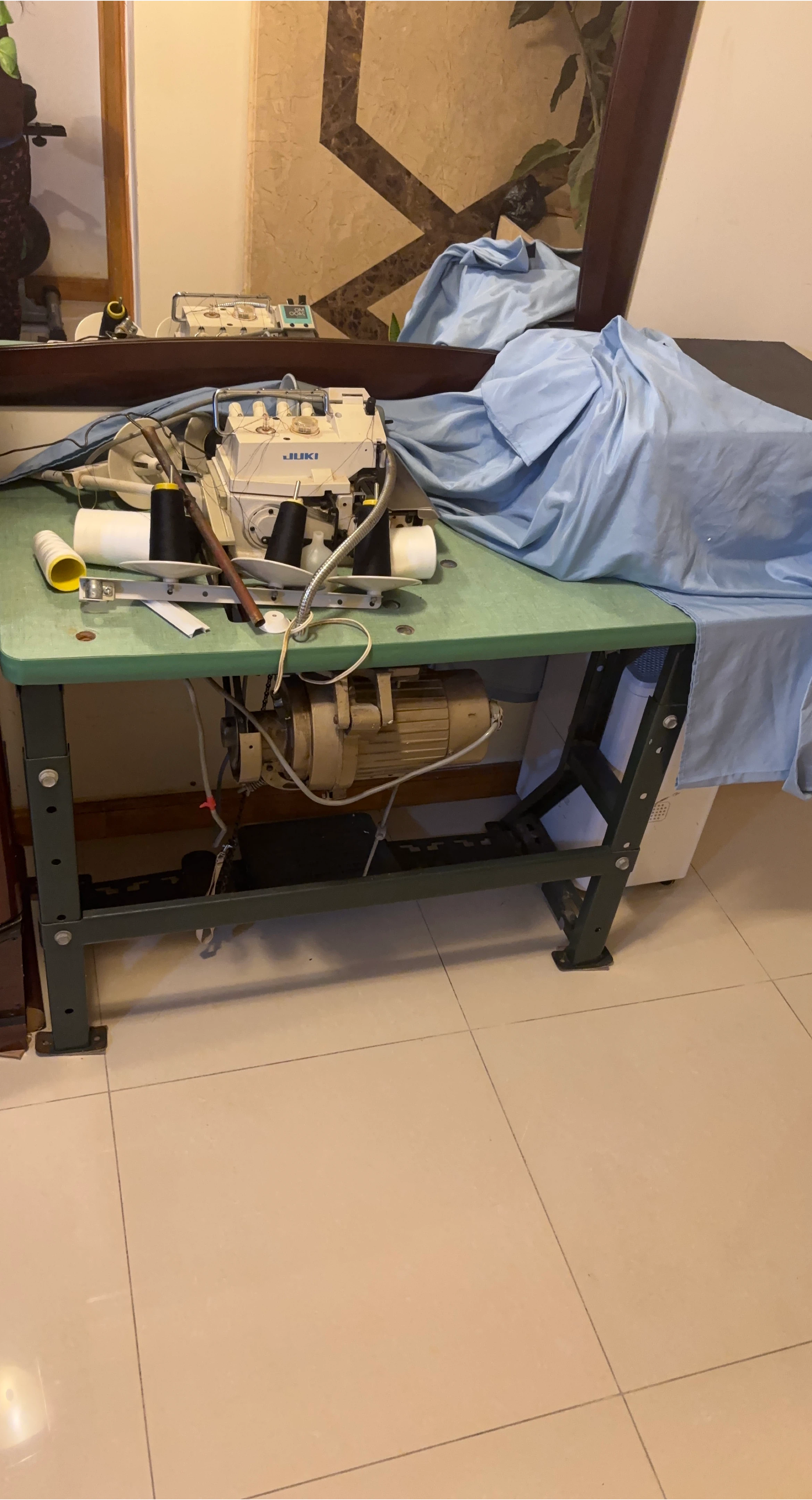 Juki Industrial Sewing Machine