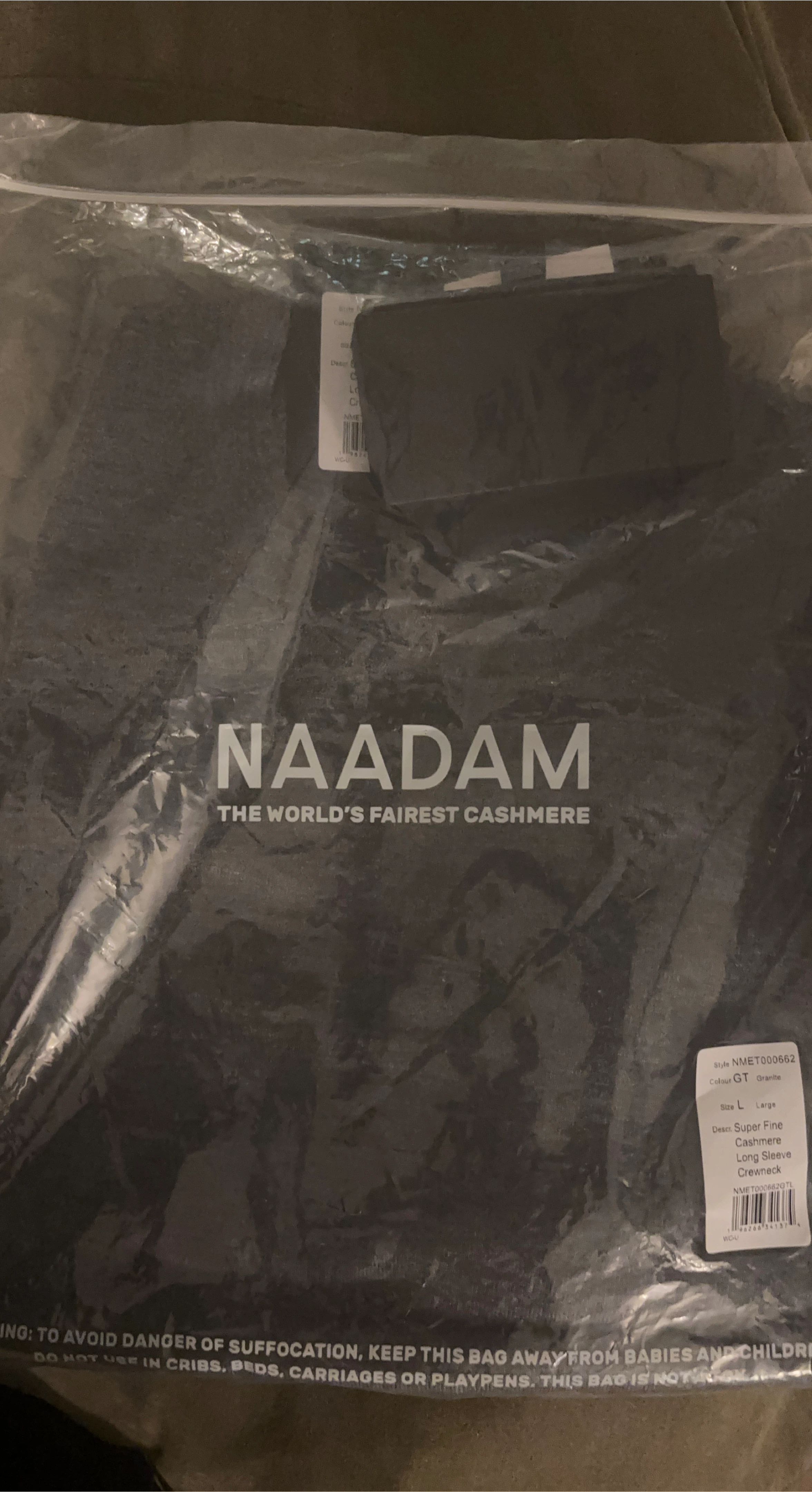 NAADAM Super Fine Cashmere Long Sleeve Crewneck - L