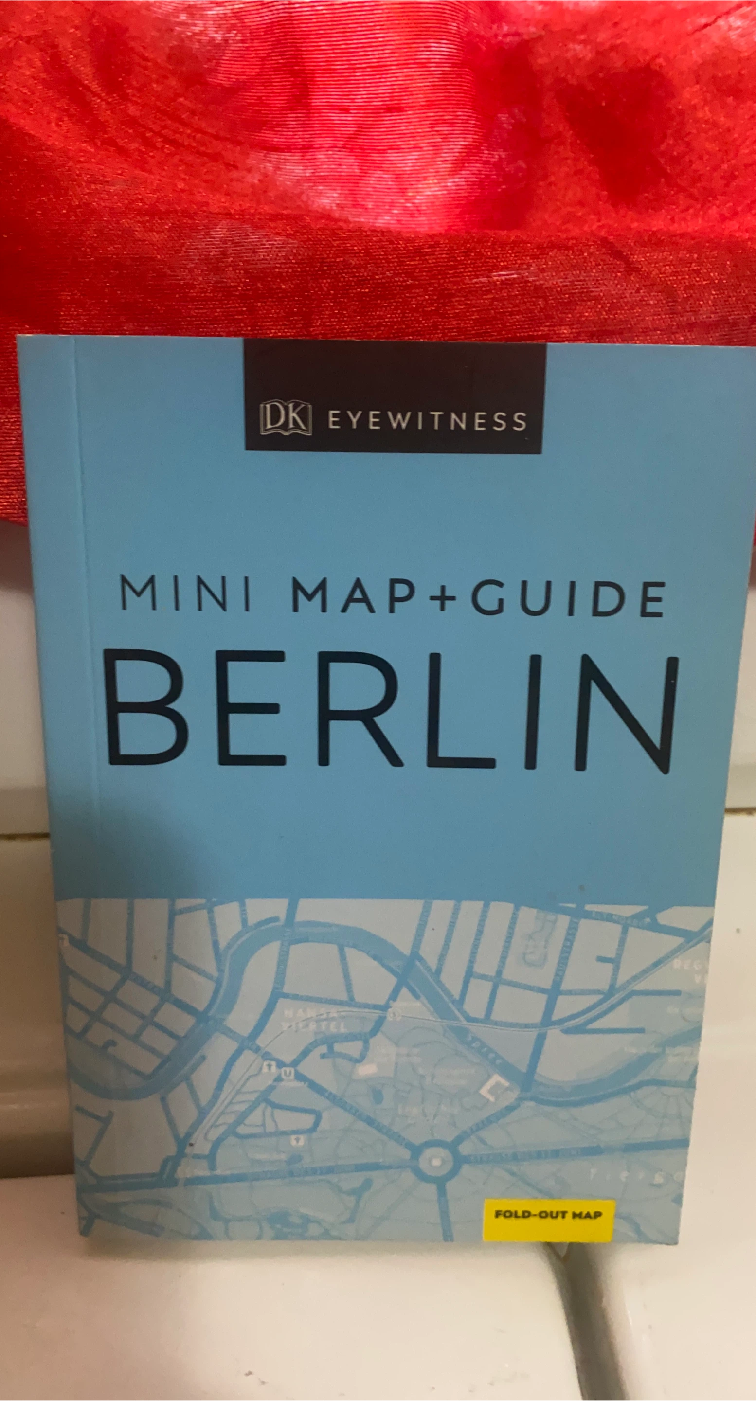 DK Eyewitness Mini Map + Guide Berlin thumbnail