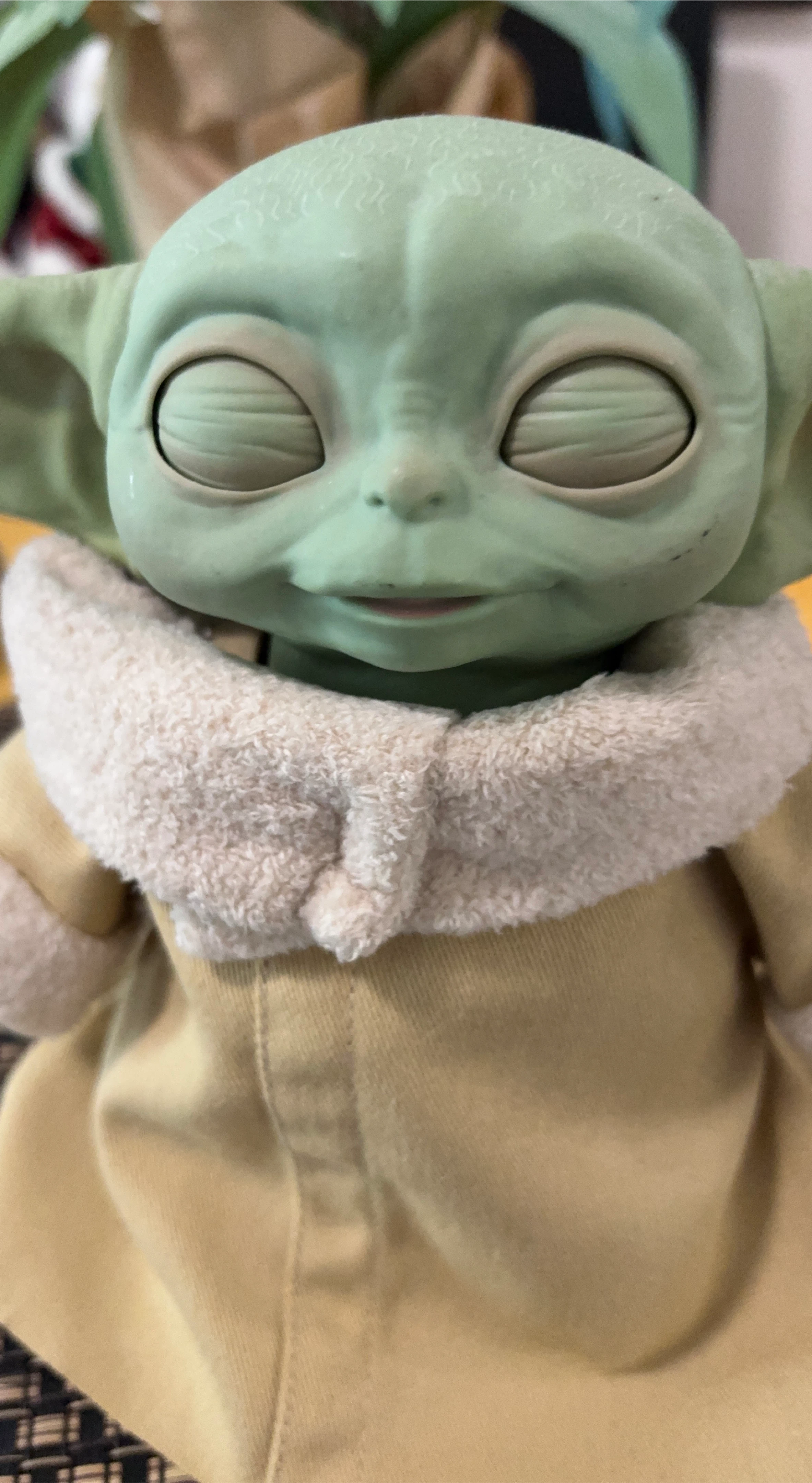 The Child Animatronic Edition "Baby Yoda" Doll