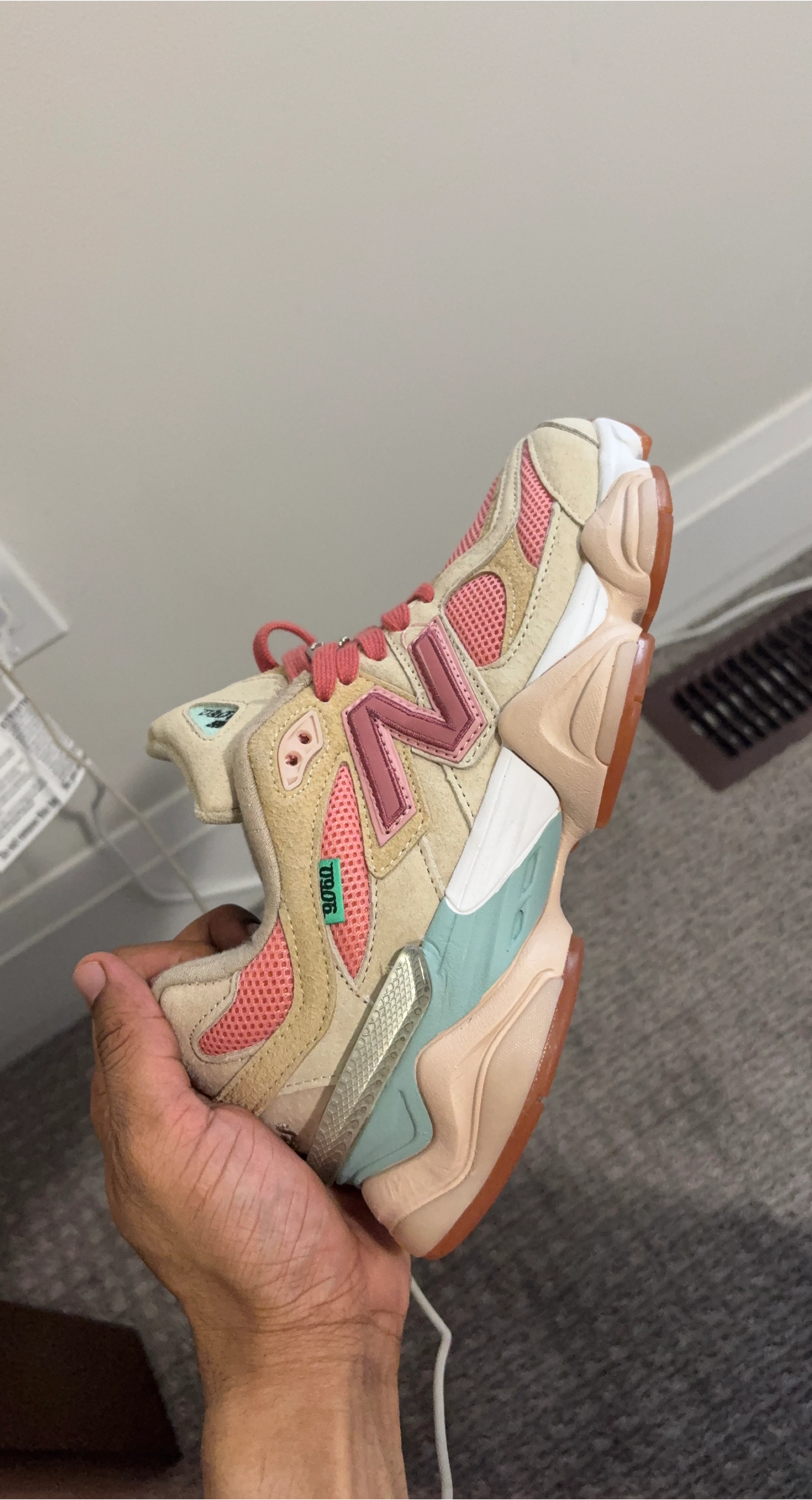 New Balance 9060 Pink/Beige Sneakers