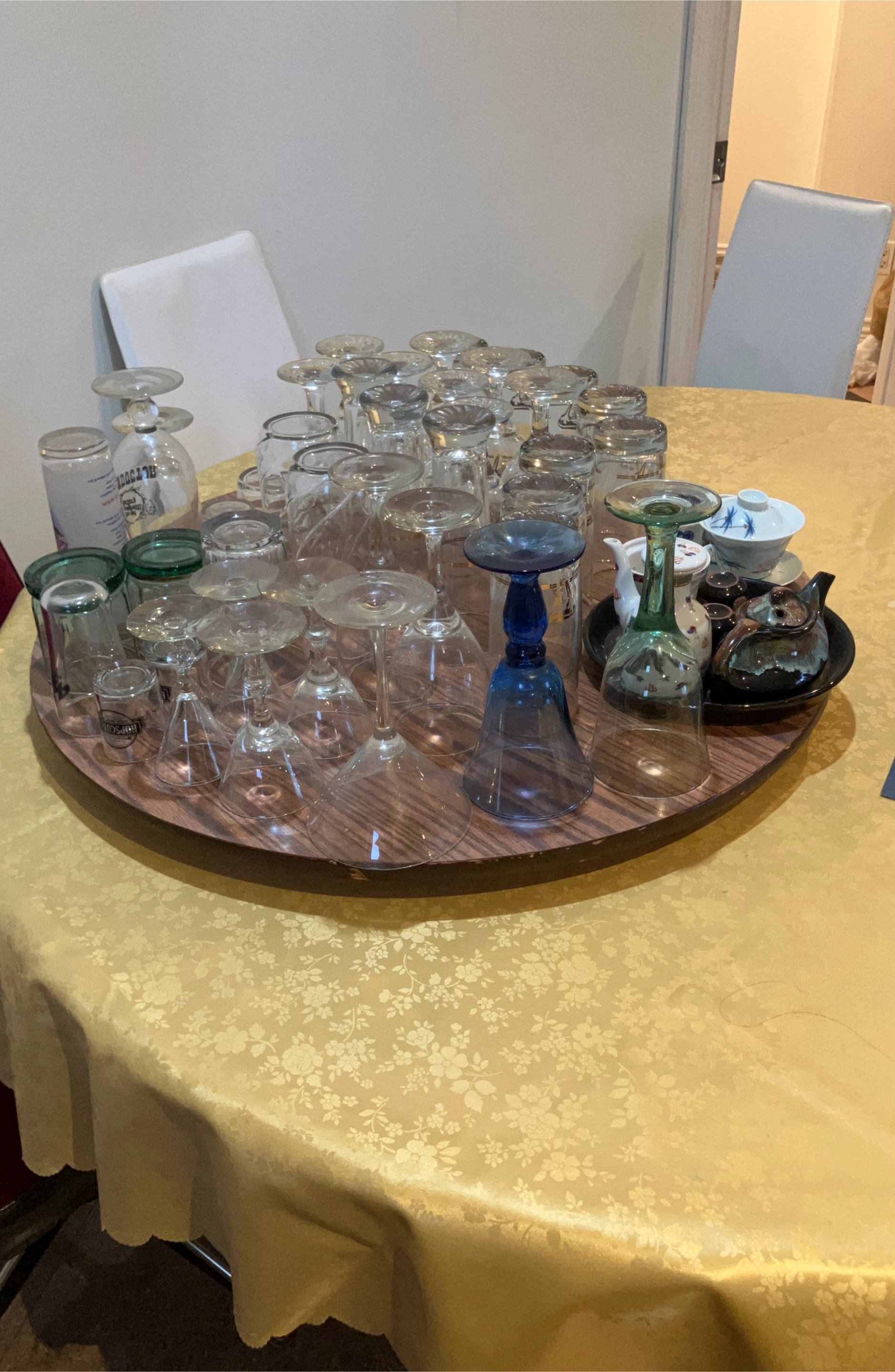 Assorted Glassware Collection