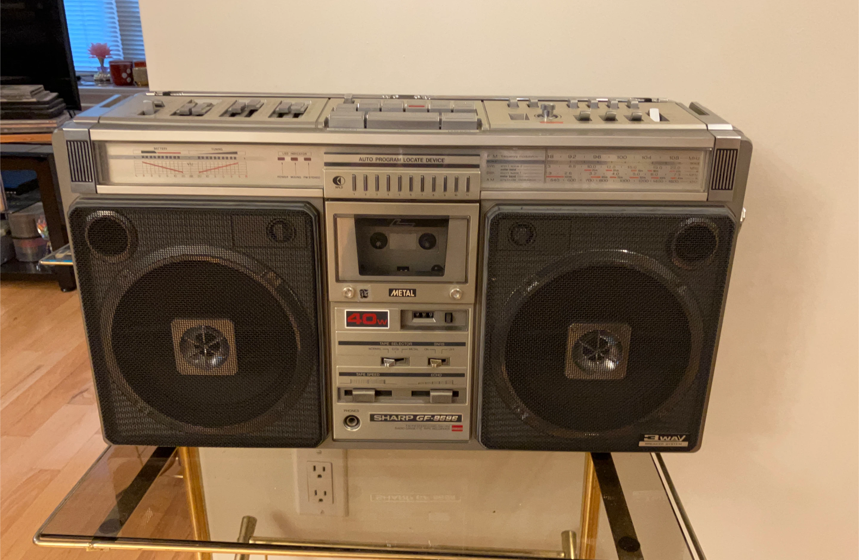 Sharp GF-9696 Boombox