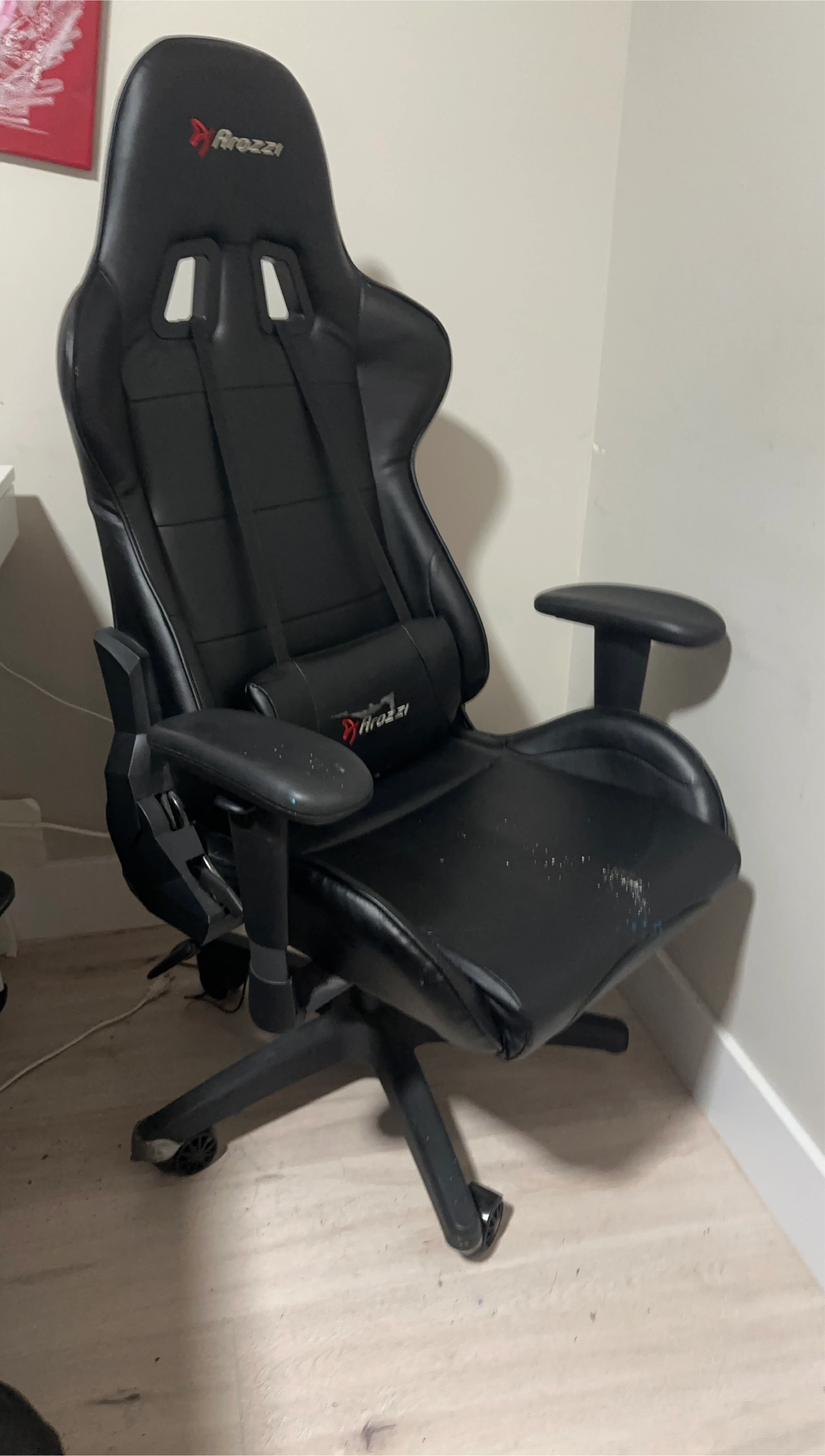 Arozzi Gaming Chair - Black