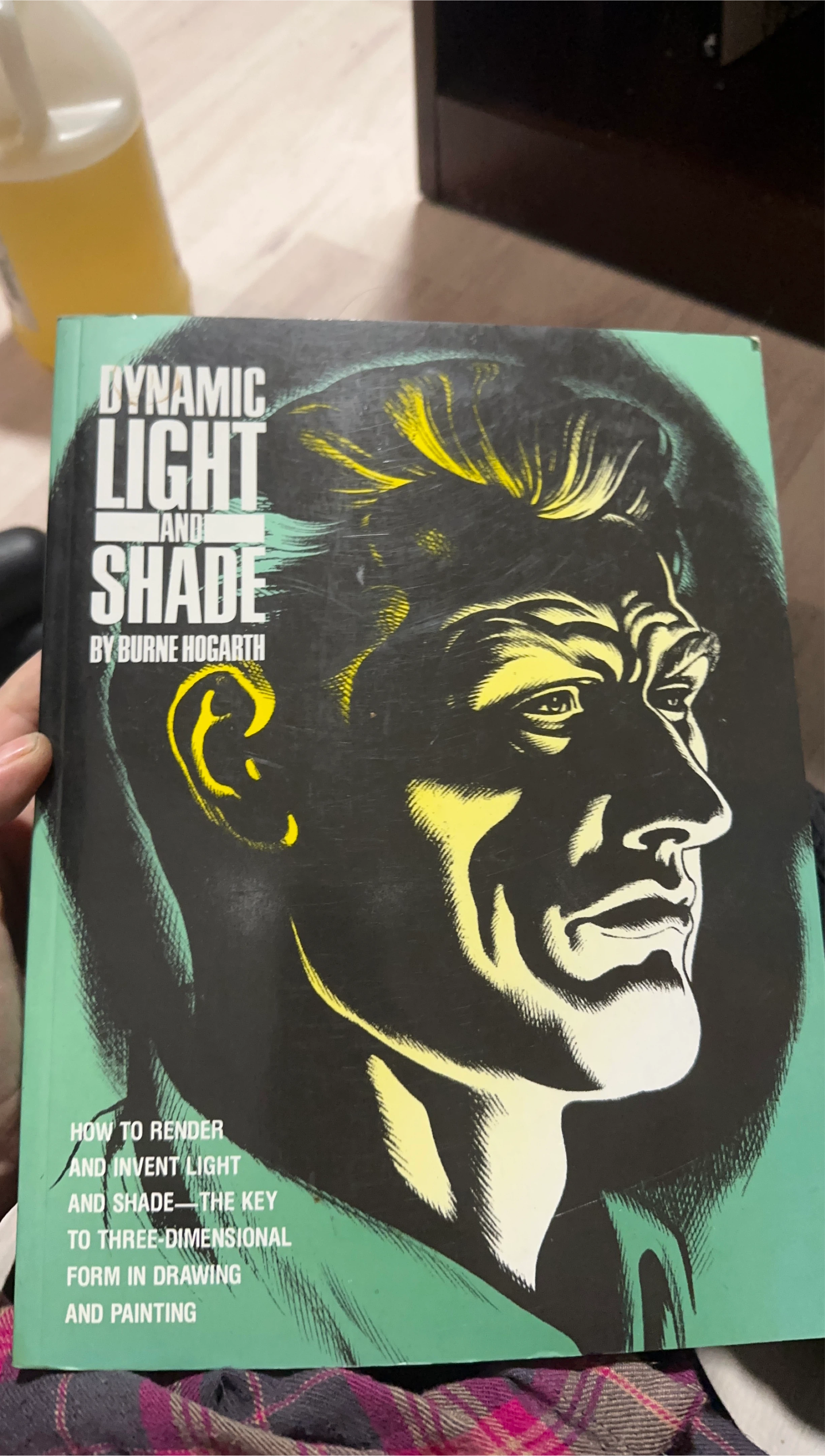 Dynamic Light and Shade by Burne Hogarth