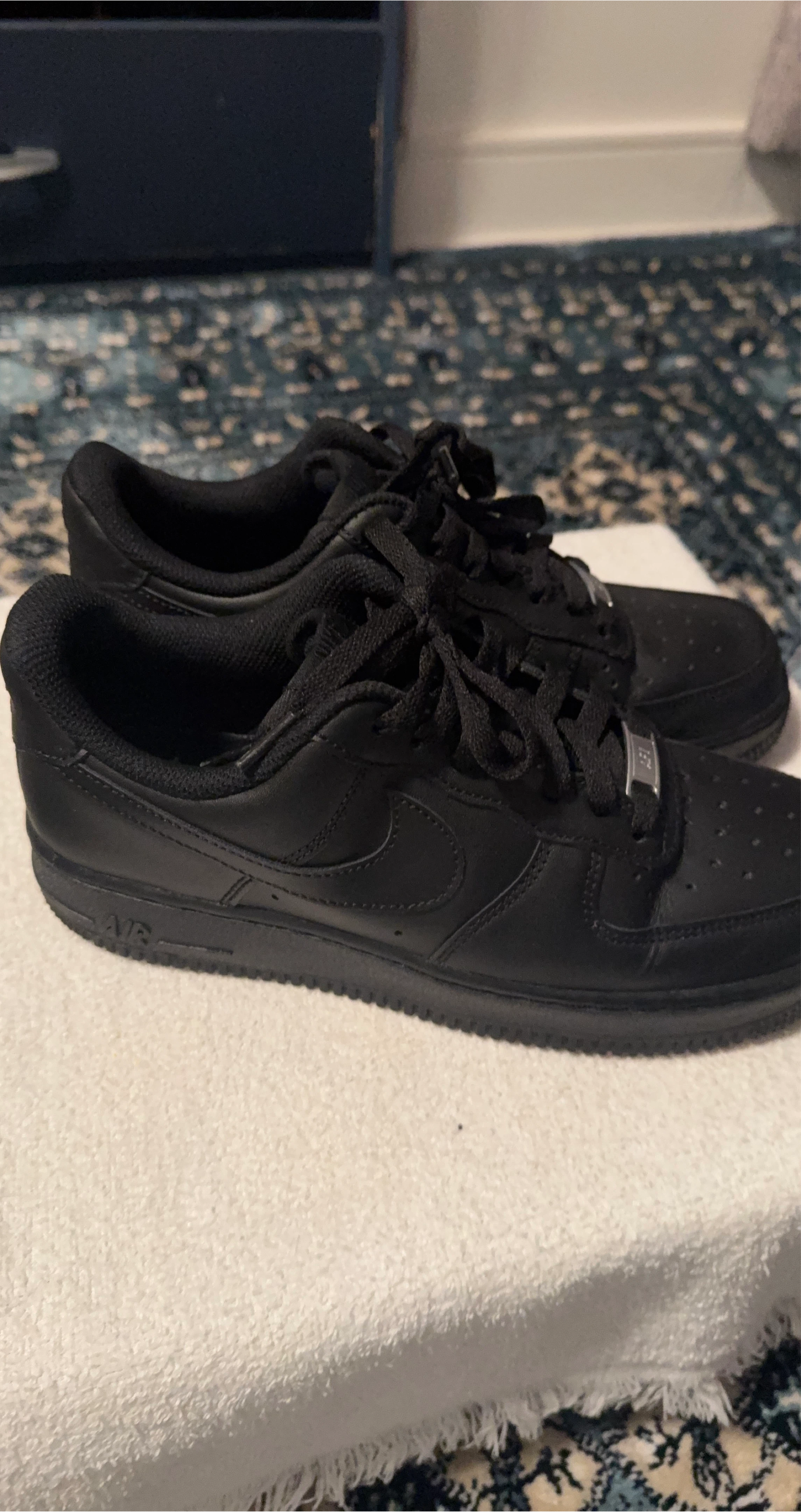 Nike Air Force 1 Low Black Sneakers thumbnail