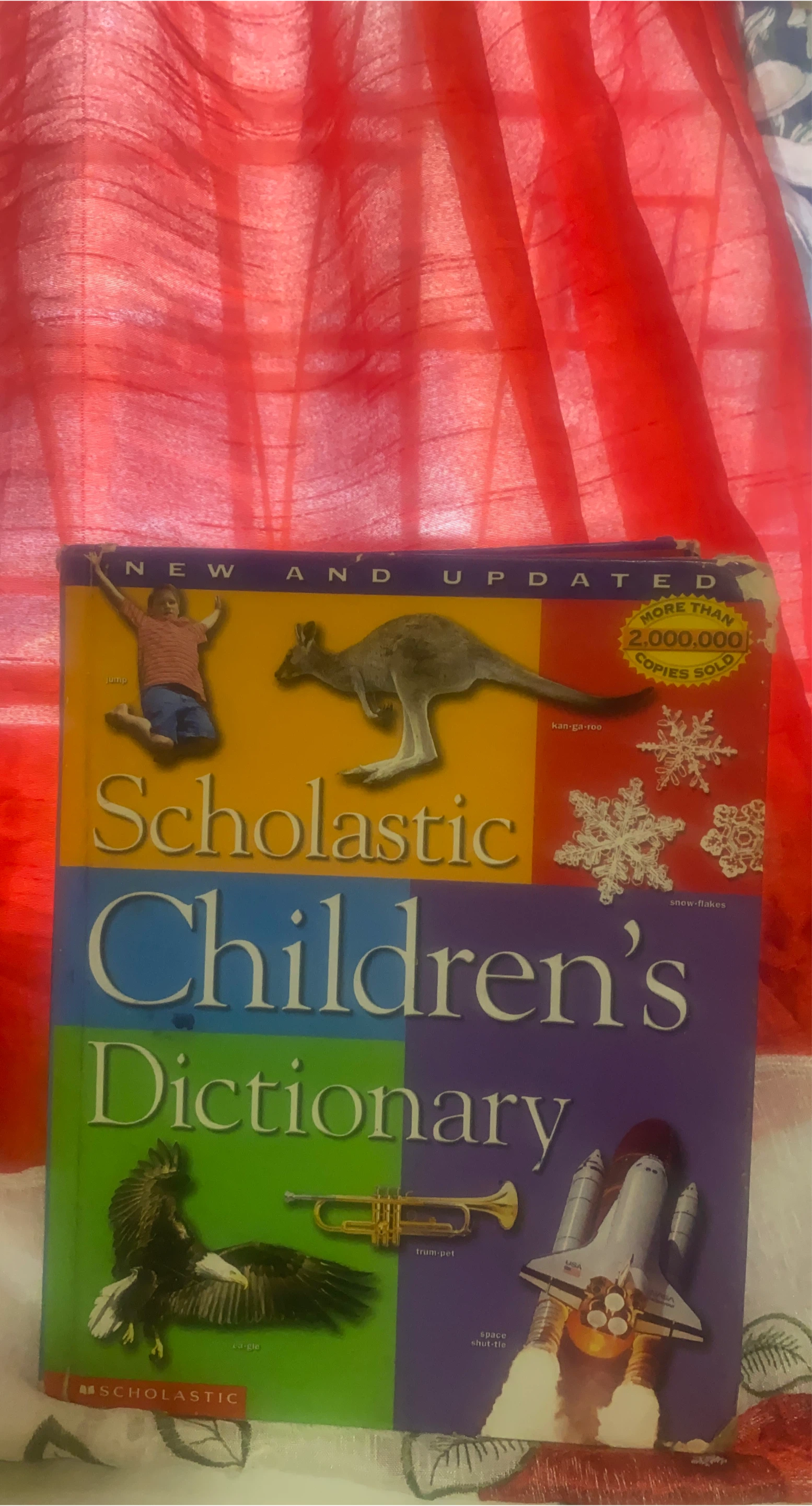 Scholastic Children's Dictionary thumbnail