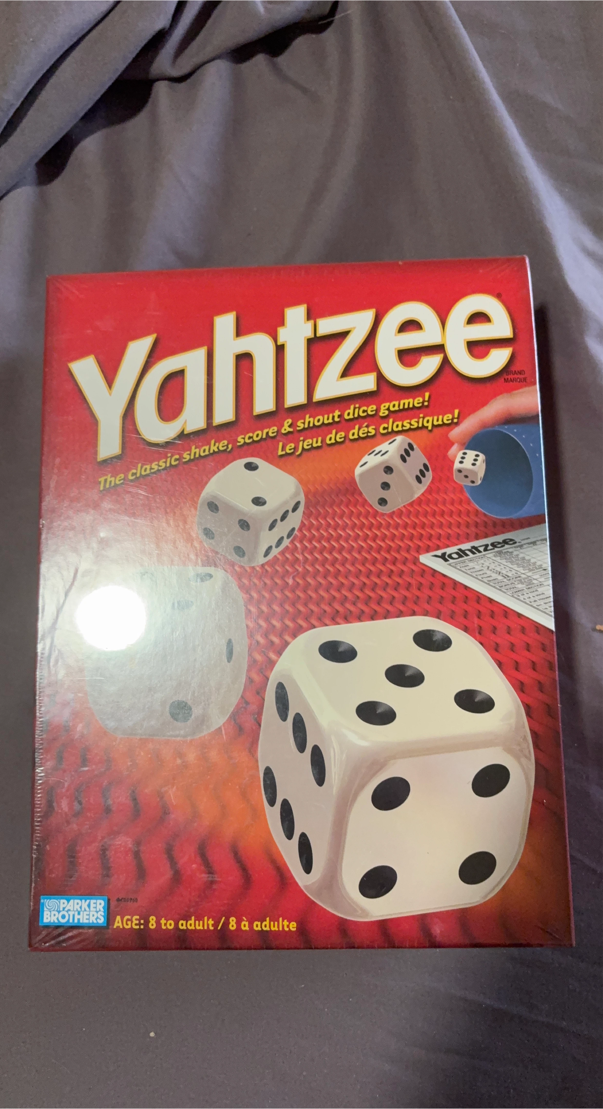 Yahtzee Classic Dice Game - Ages 8 to Adult