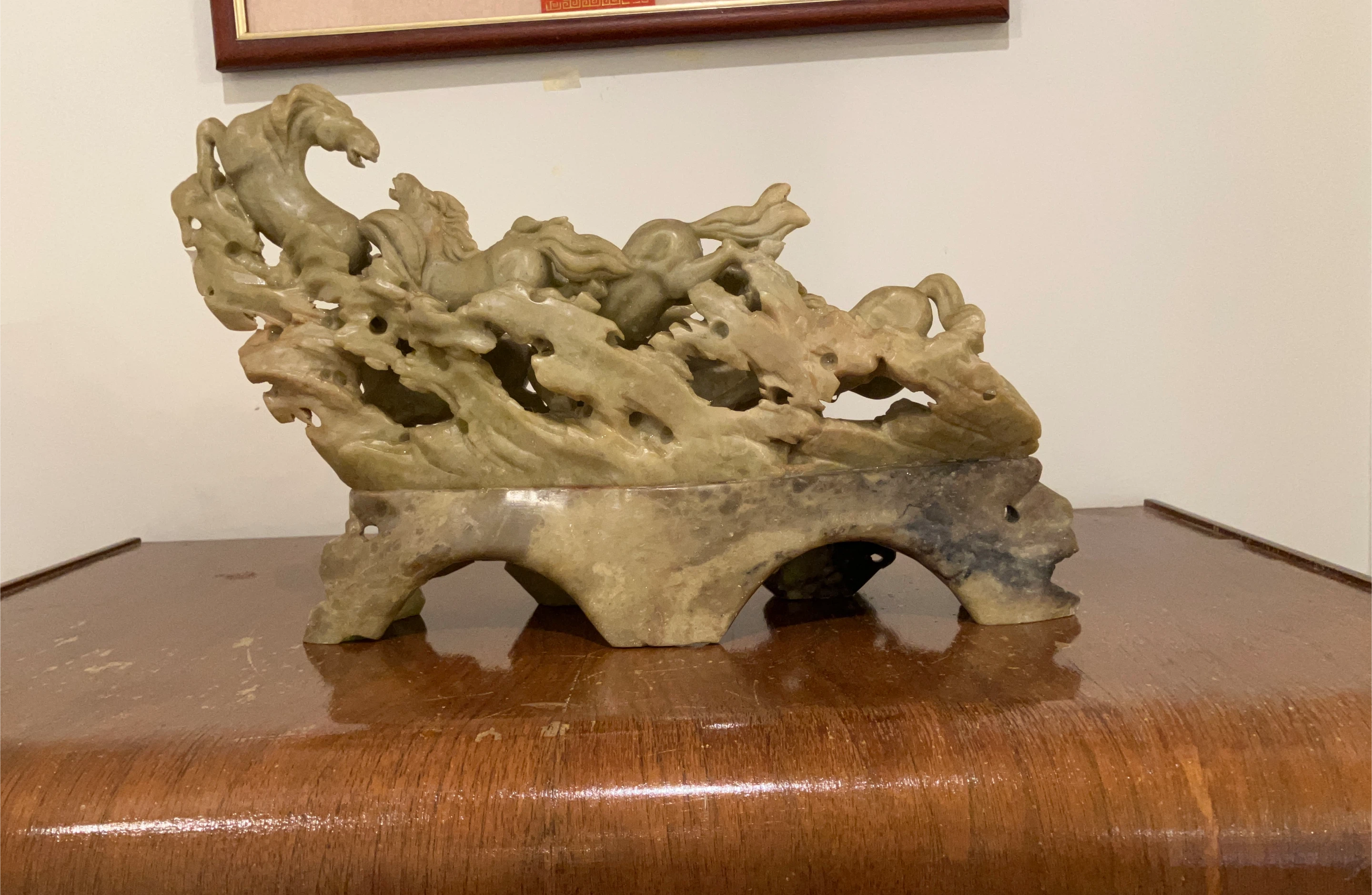 Stone Horse Sculpture image indicator(1)