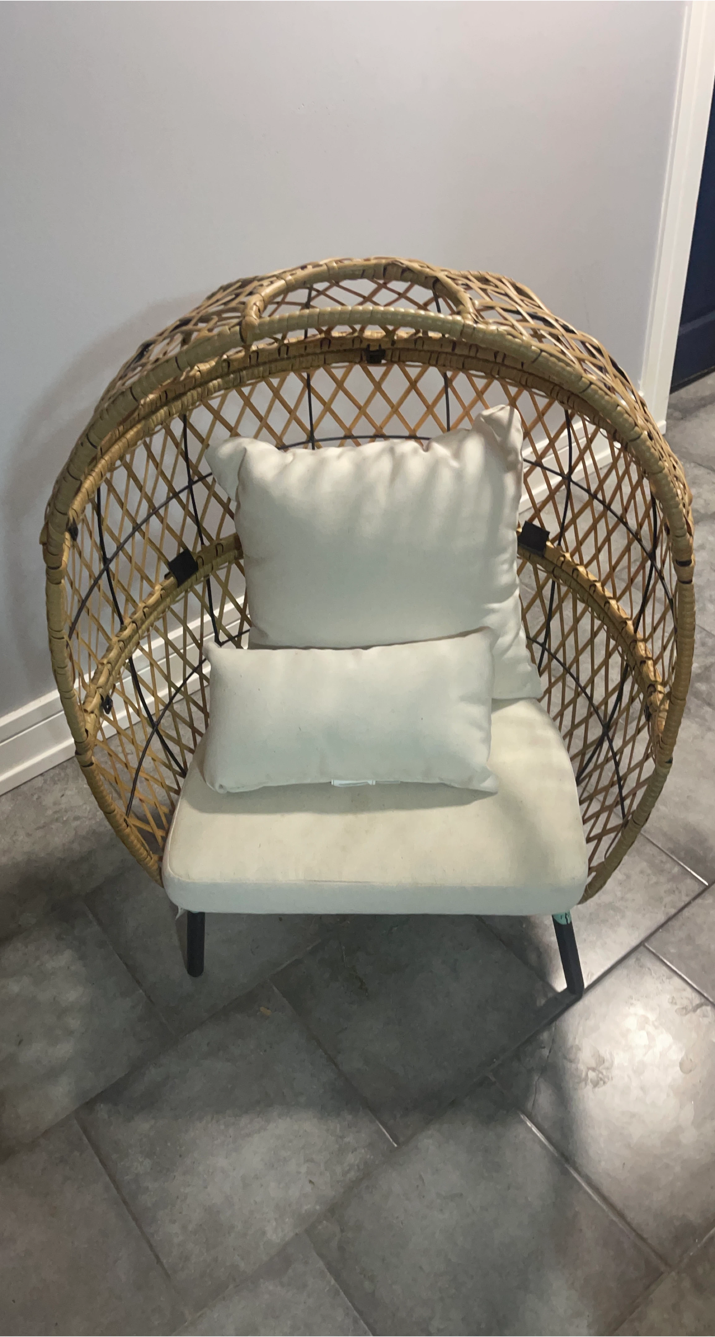 Wicker Egg Chair with Cushions
