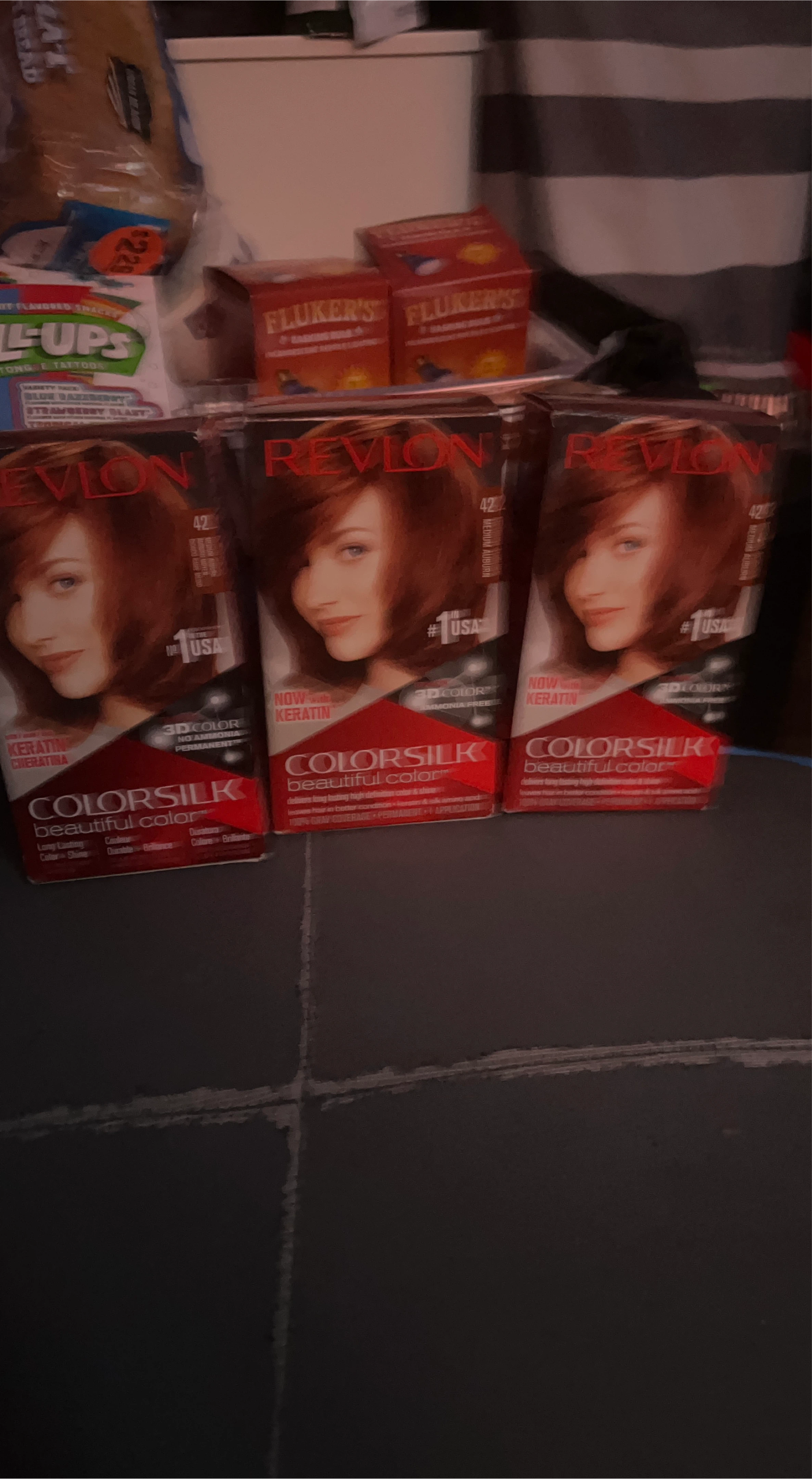 Revlon ColorSilk 42 Medium Auburn