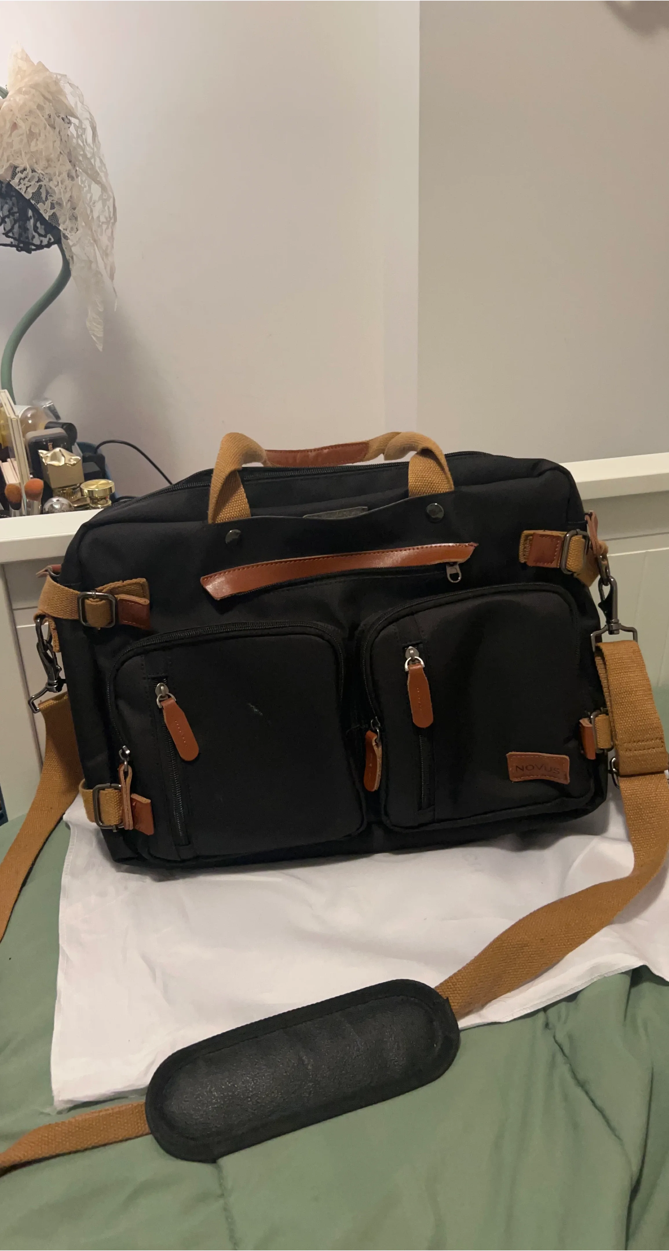 NOVAGO Convertible Briefcase Backpack