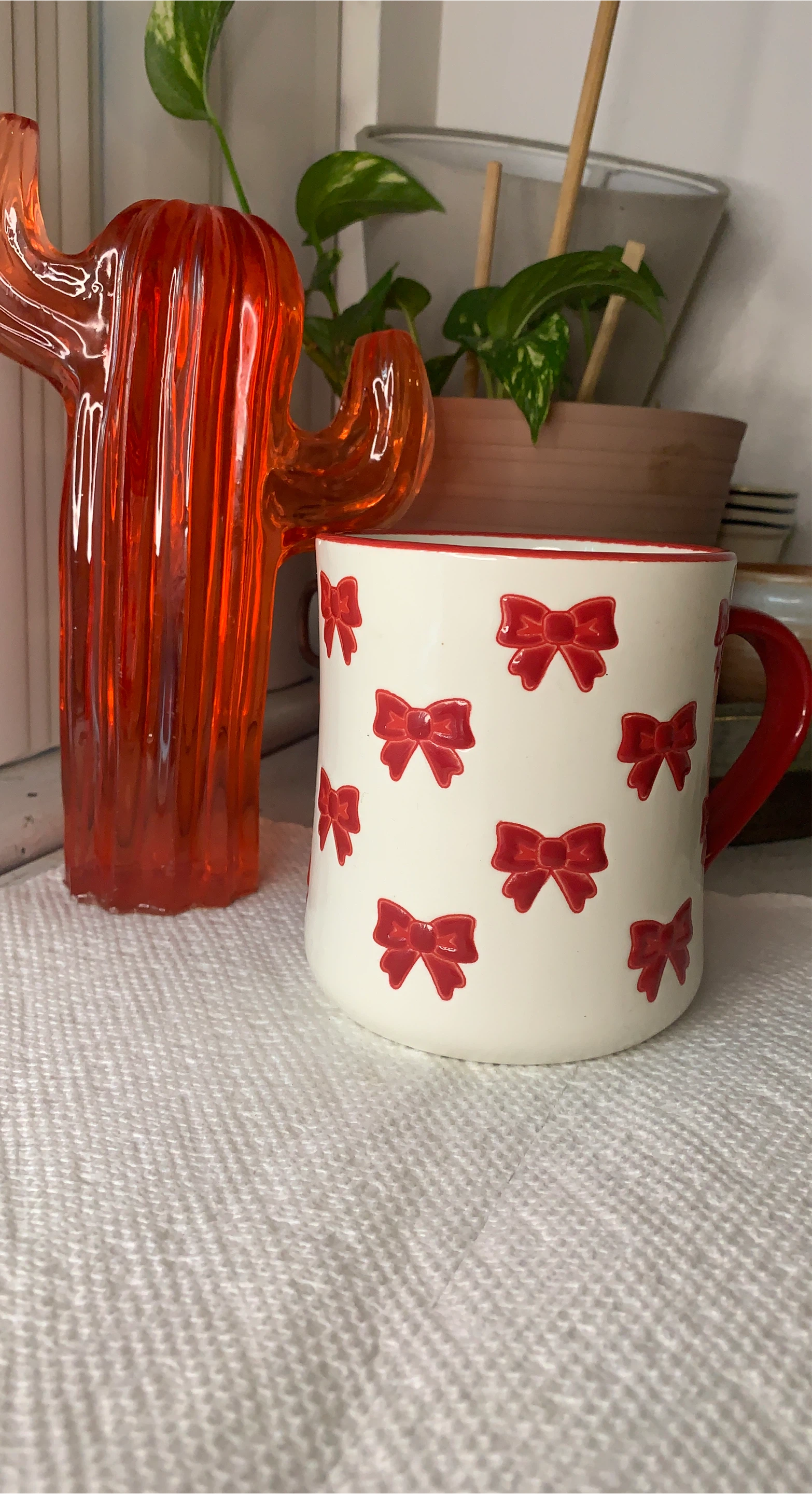 Mug with Red Bows