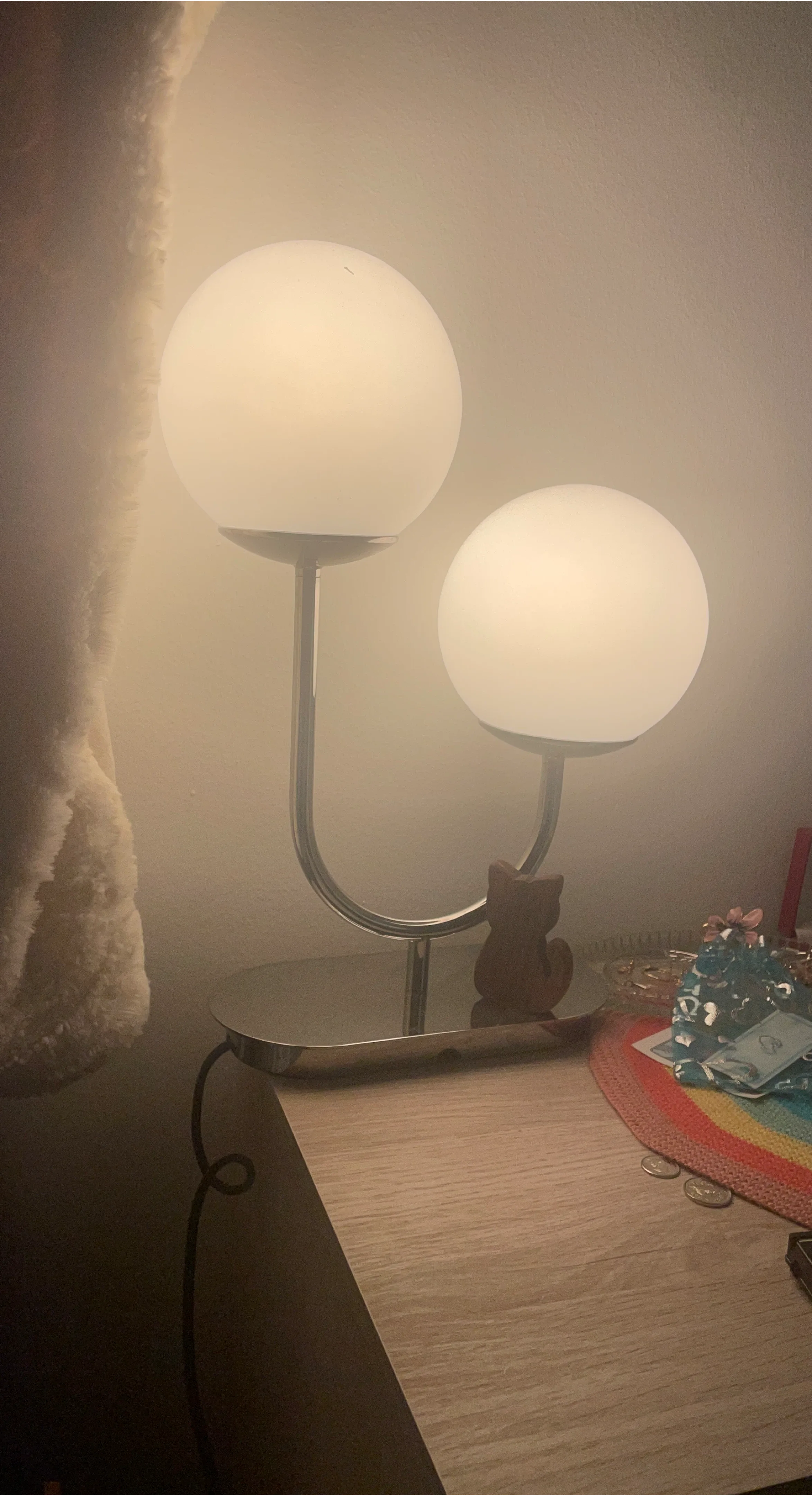 Modern Globe Table Lamp