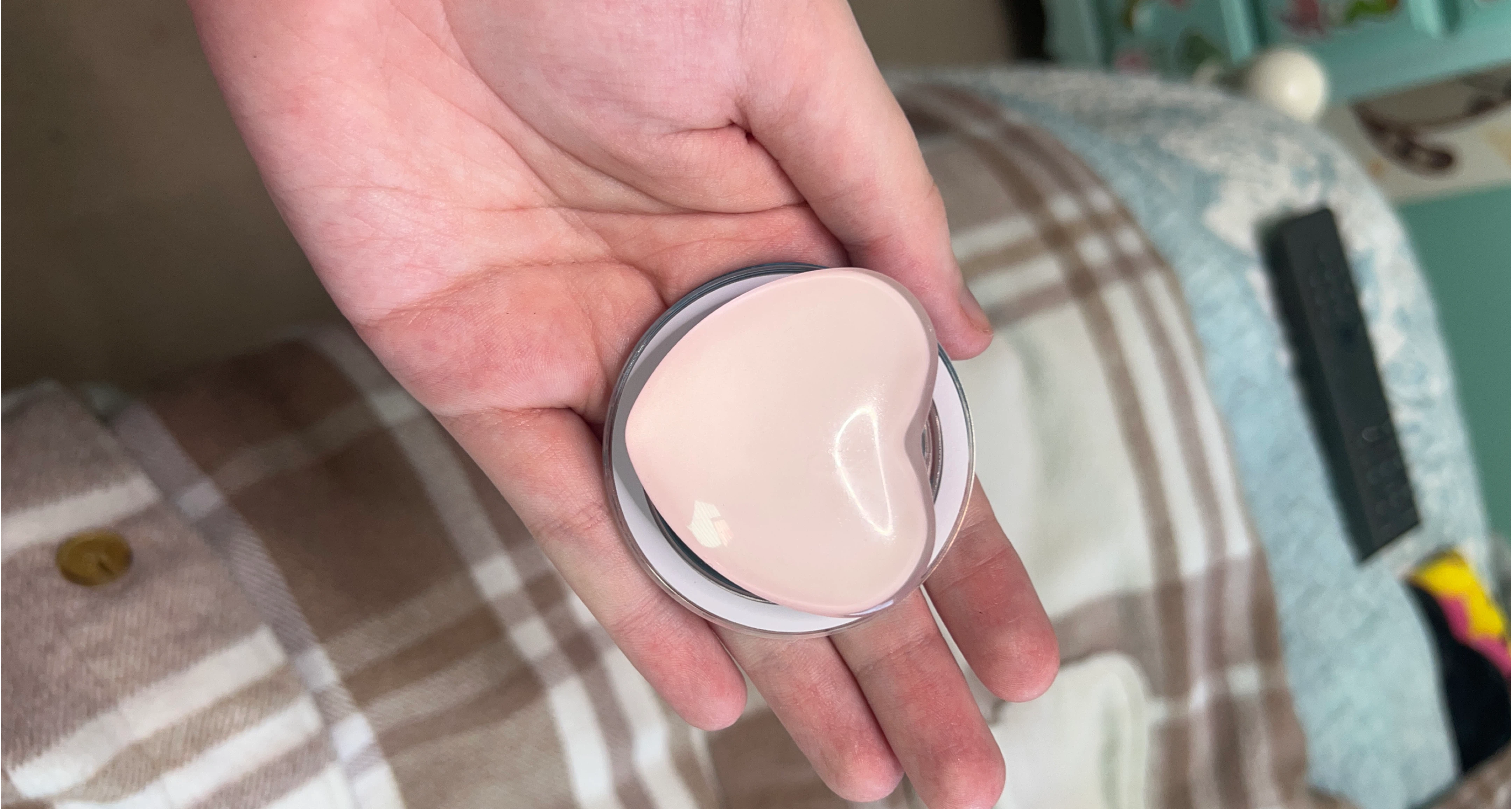 Pink Heart Phone Grip