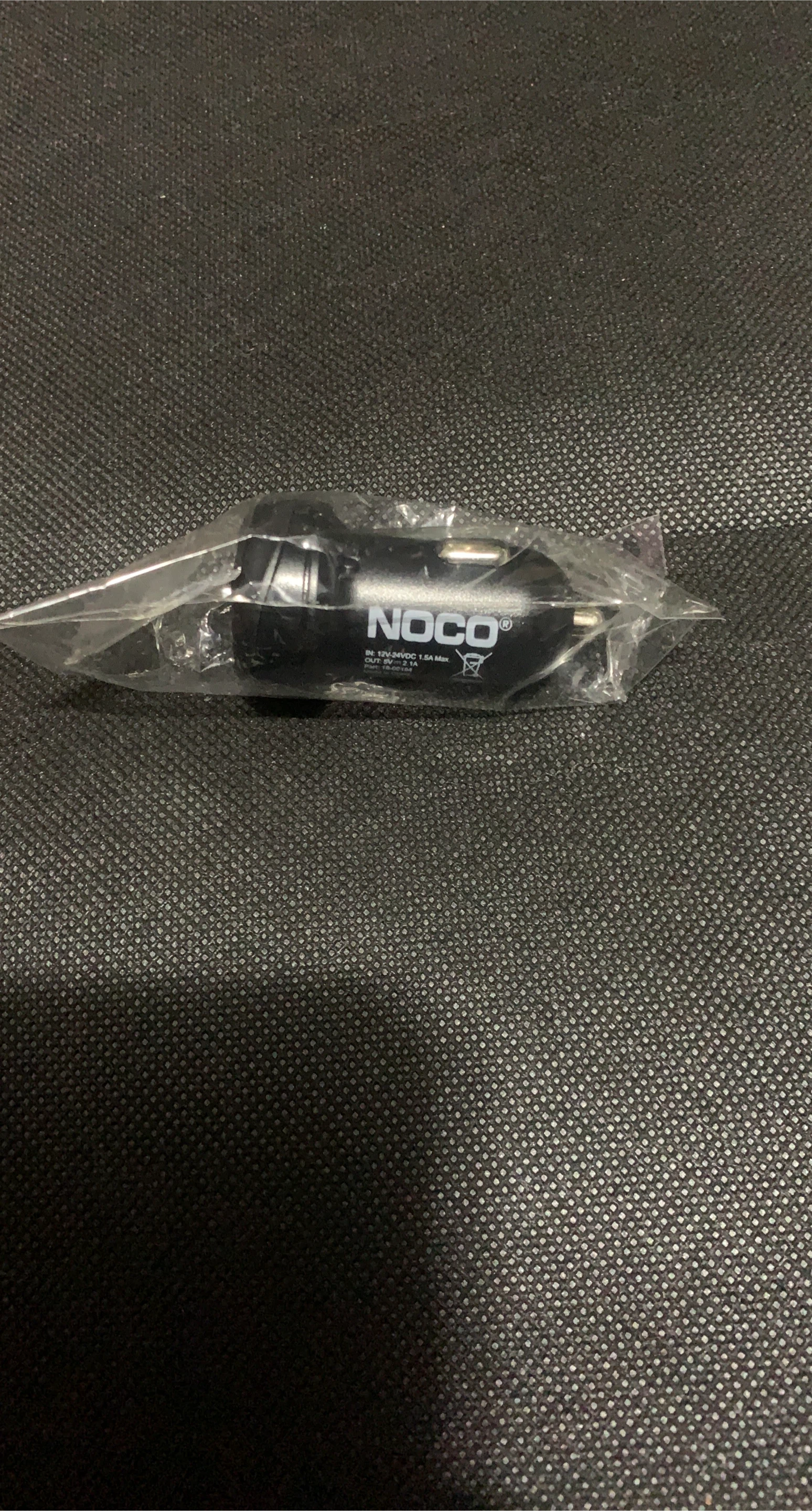 NOCO 12V-24VDC 1.5A Car Charger image indicator(1)