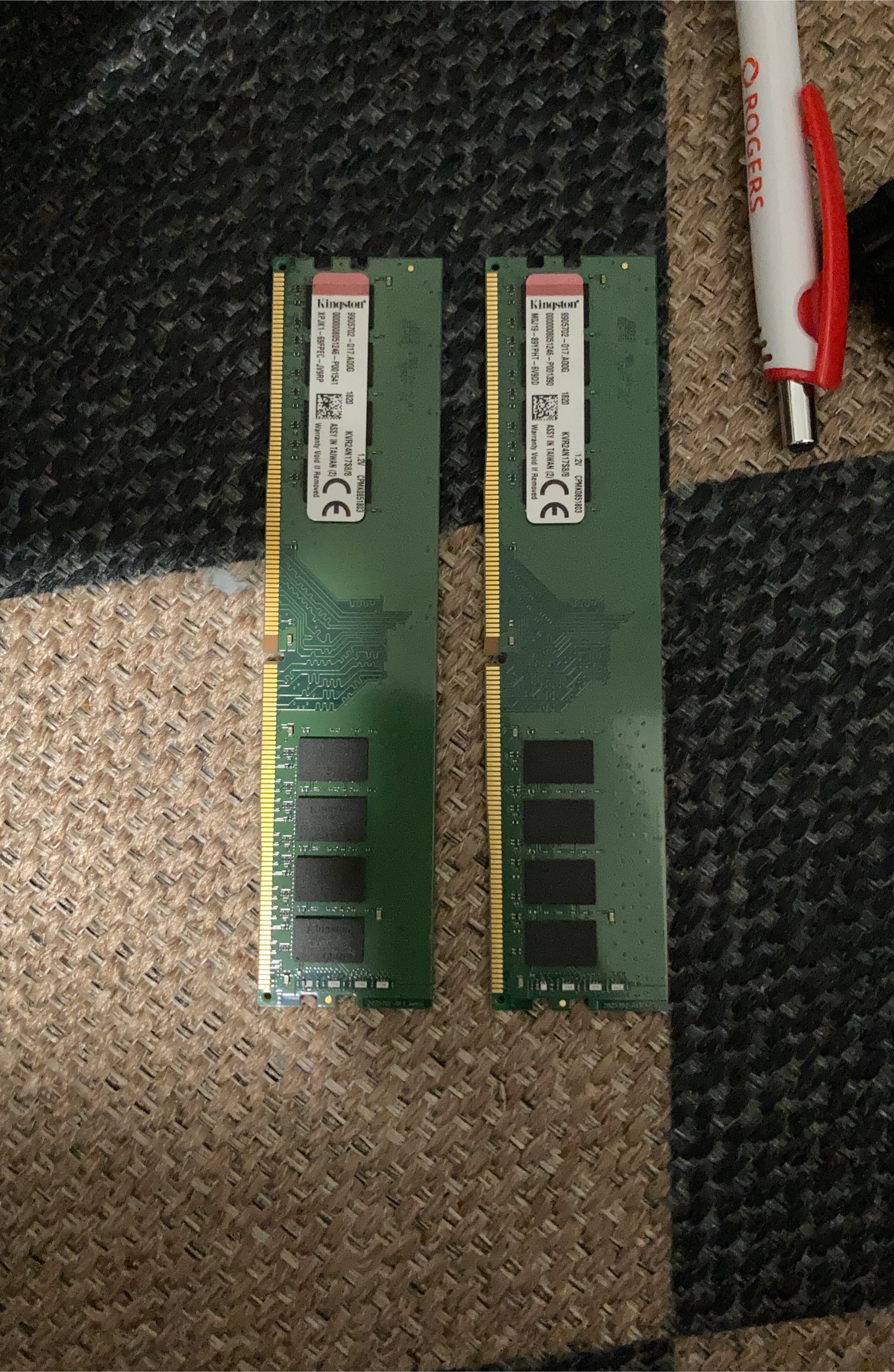Kingston KVR24N17S8/8 RAM - 8GB Sticks
