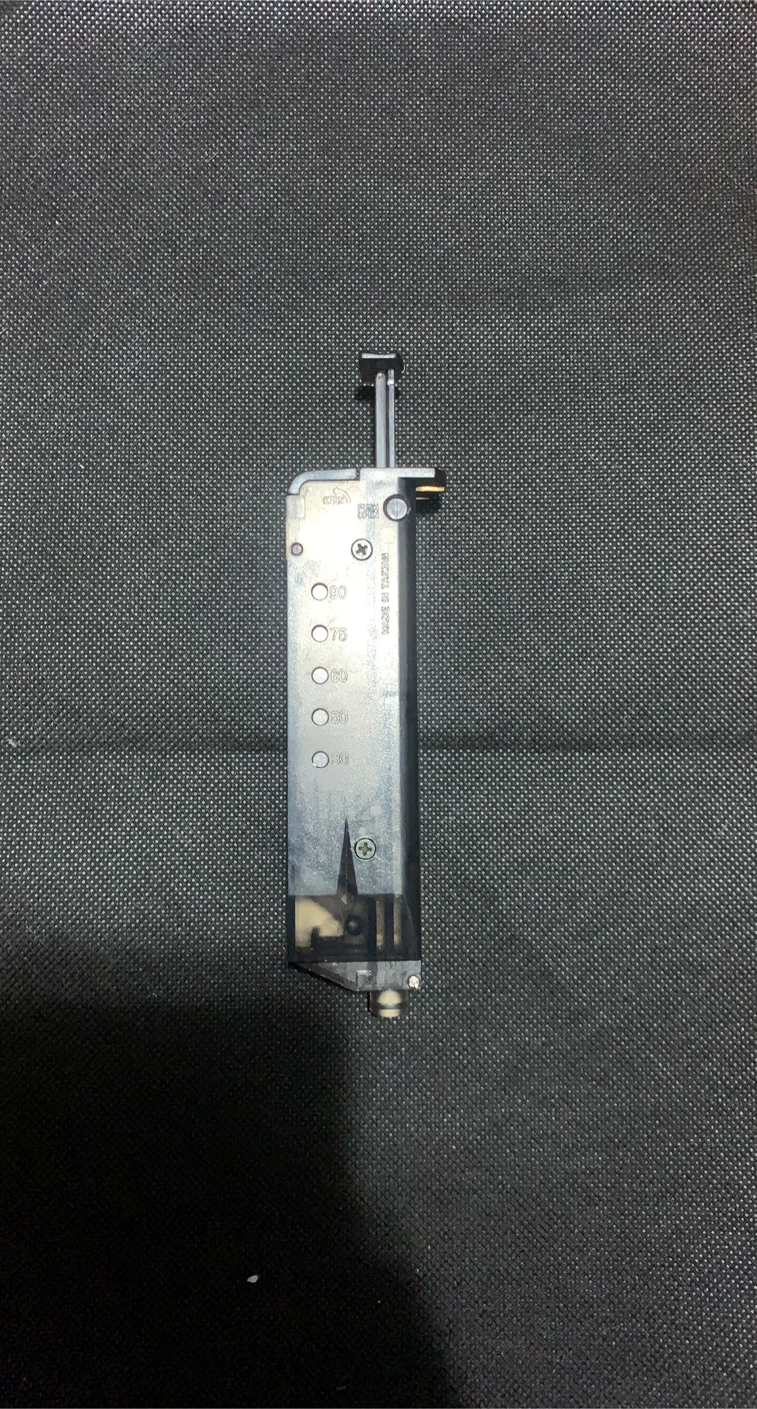 Airsoft speed loader