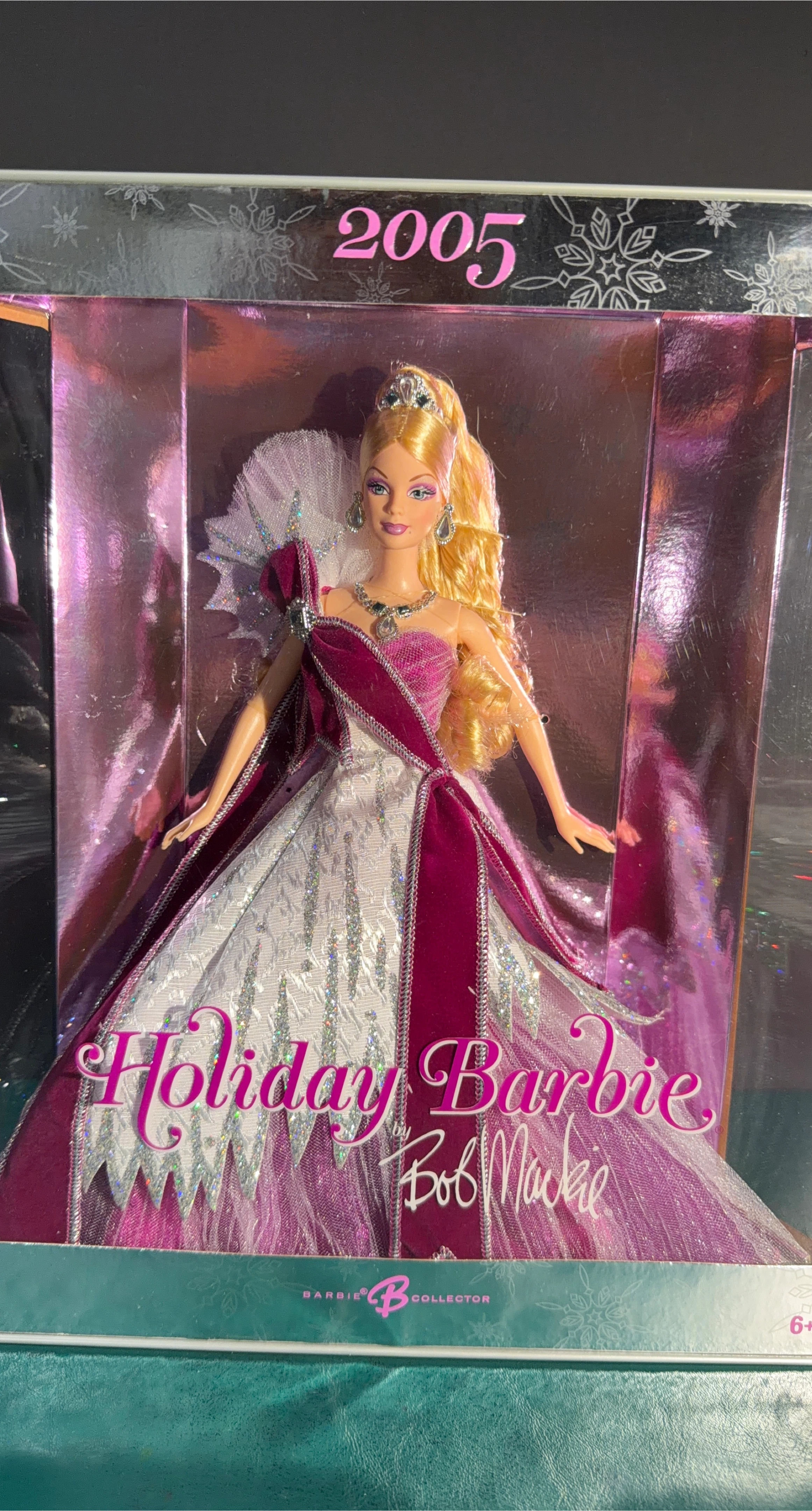 2005 Holiday Barbie by Bob Mackie - New in Box image indicator(2)