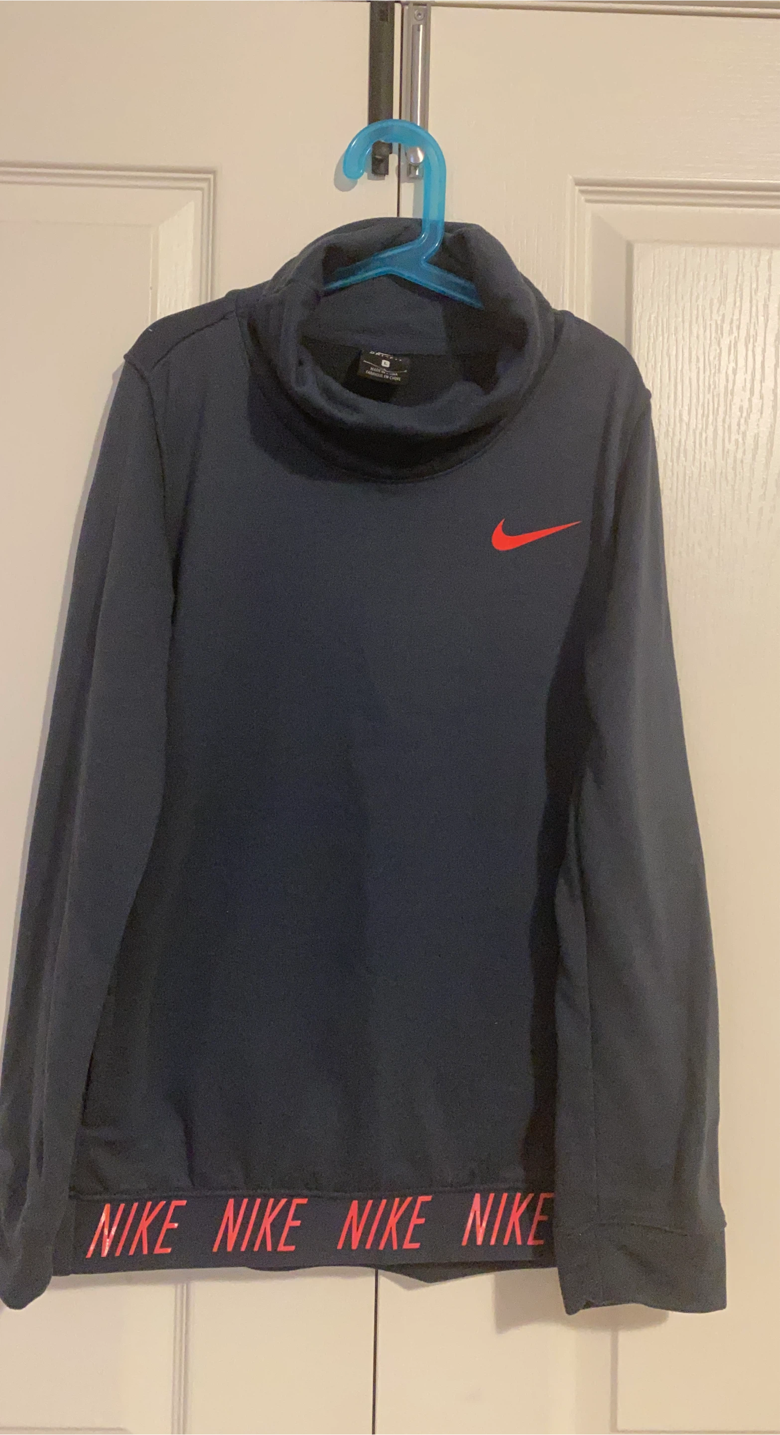 Nike Dri-FIT Pullover - Size Large