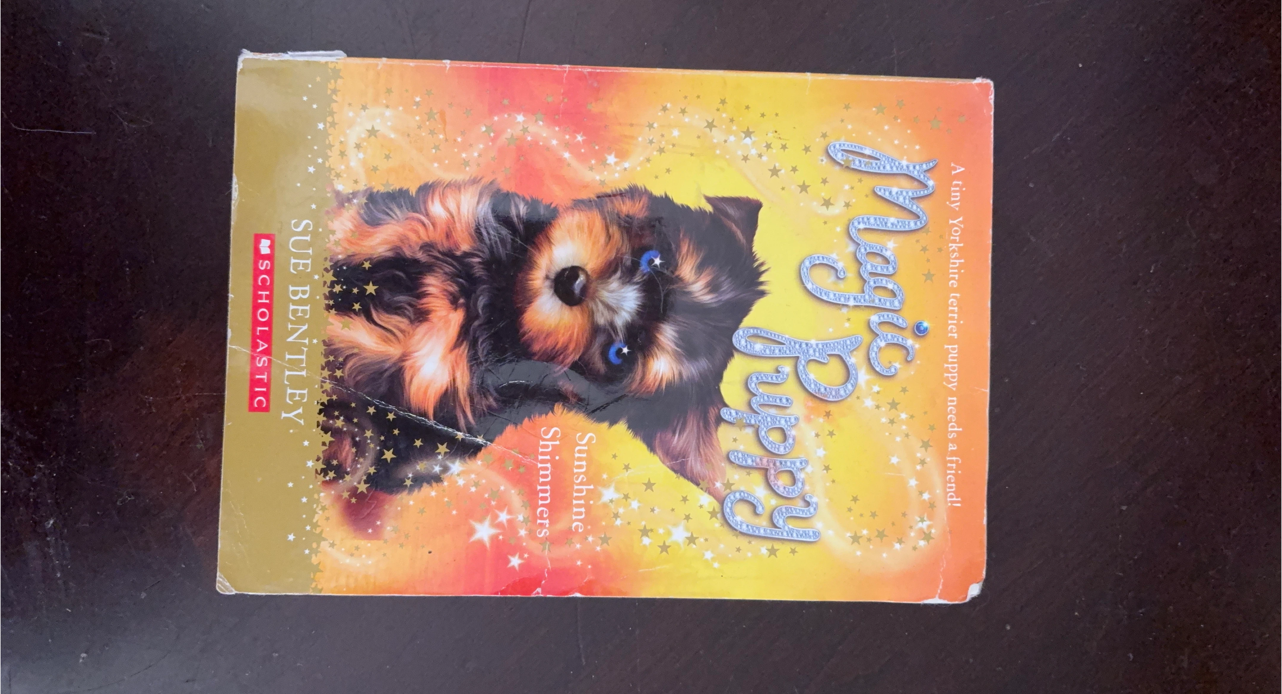 Magic Puppy: Sunshine Shimmers by Sue Bentley image indicator(1)